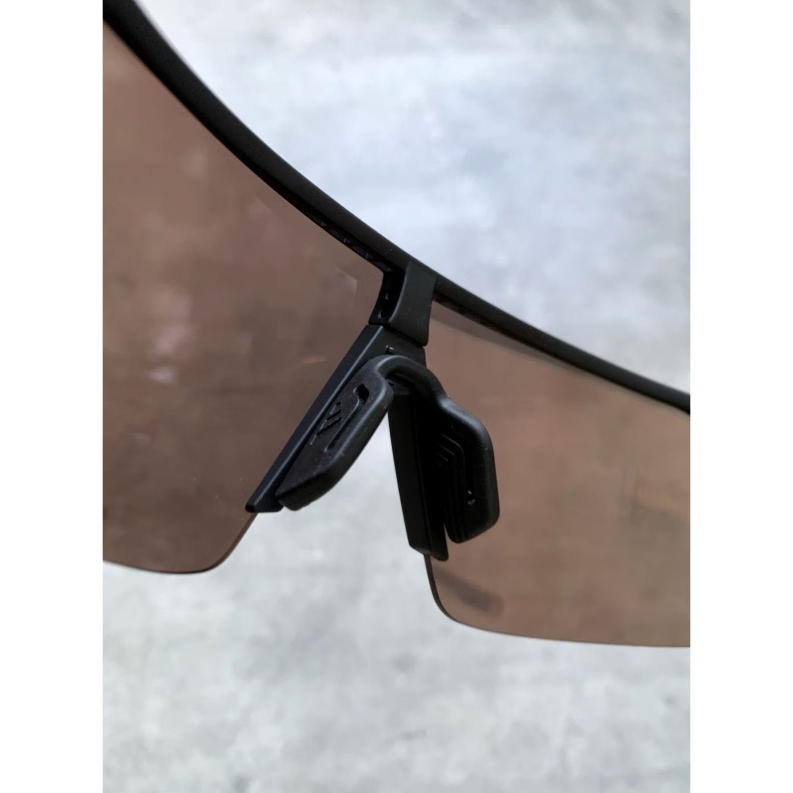Adidas ADIDAS Sunglasses ANEMOS SPORT RUNNING Shield Black UNISEX 144 mm 120 mm JJ9836 Sports Sunglasses Mens Womens Unisex Black Gold Lens 144mm 120mm Size ONE SIZE - 7 Thumbnail