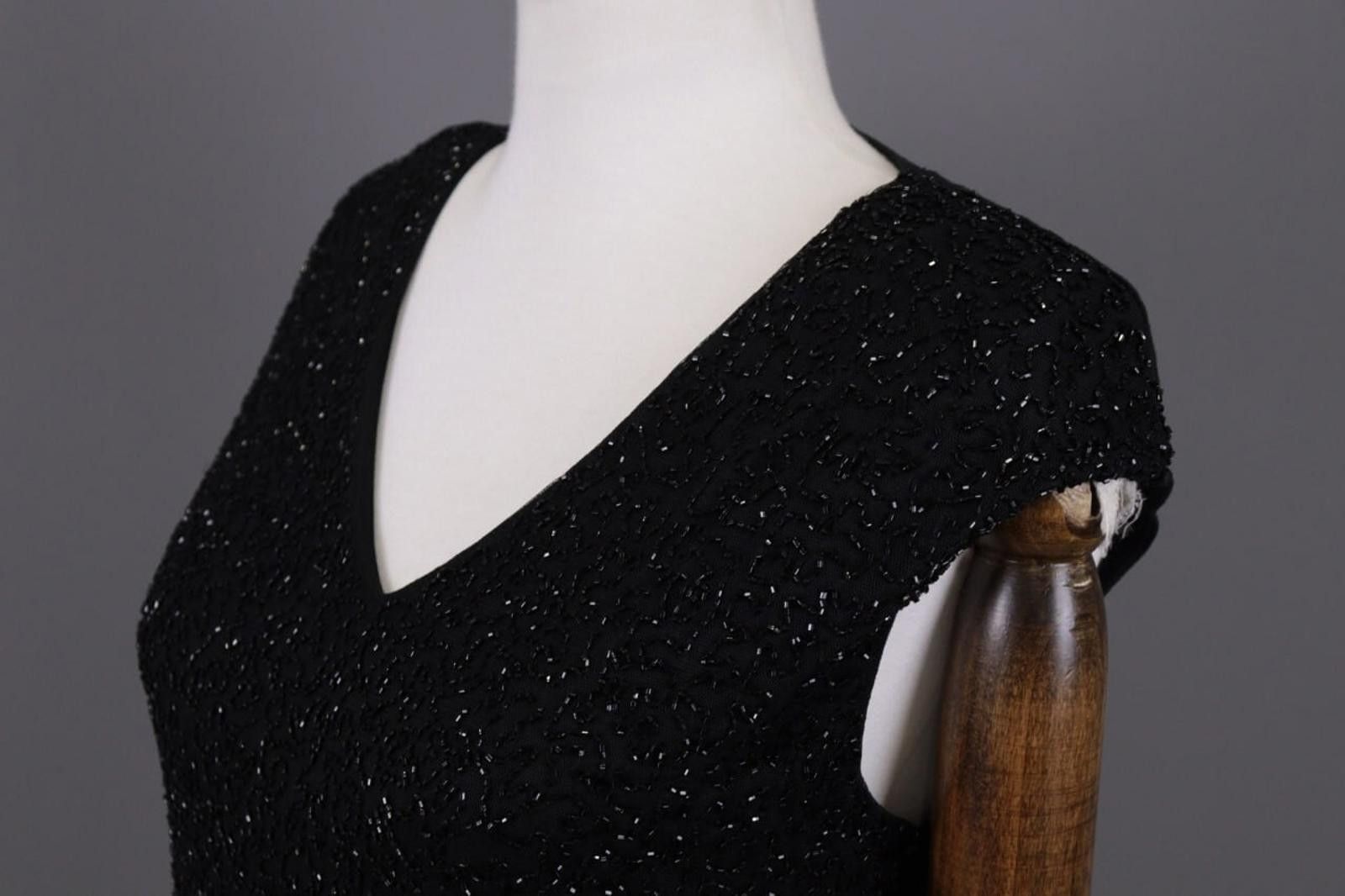 Lauren Ralph Lauren Lauren Ralph Lauren Black Top Summer V-Neck Sleeveless Shirt Size M / US 6-8 / IT 42-44 - 8 Thumbnail