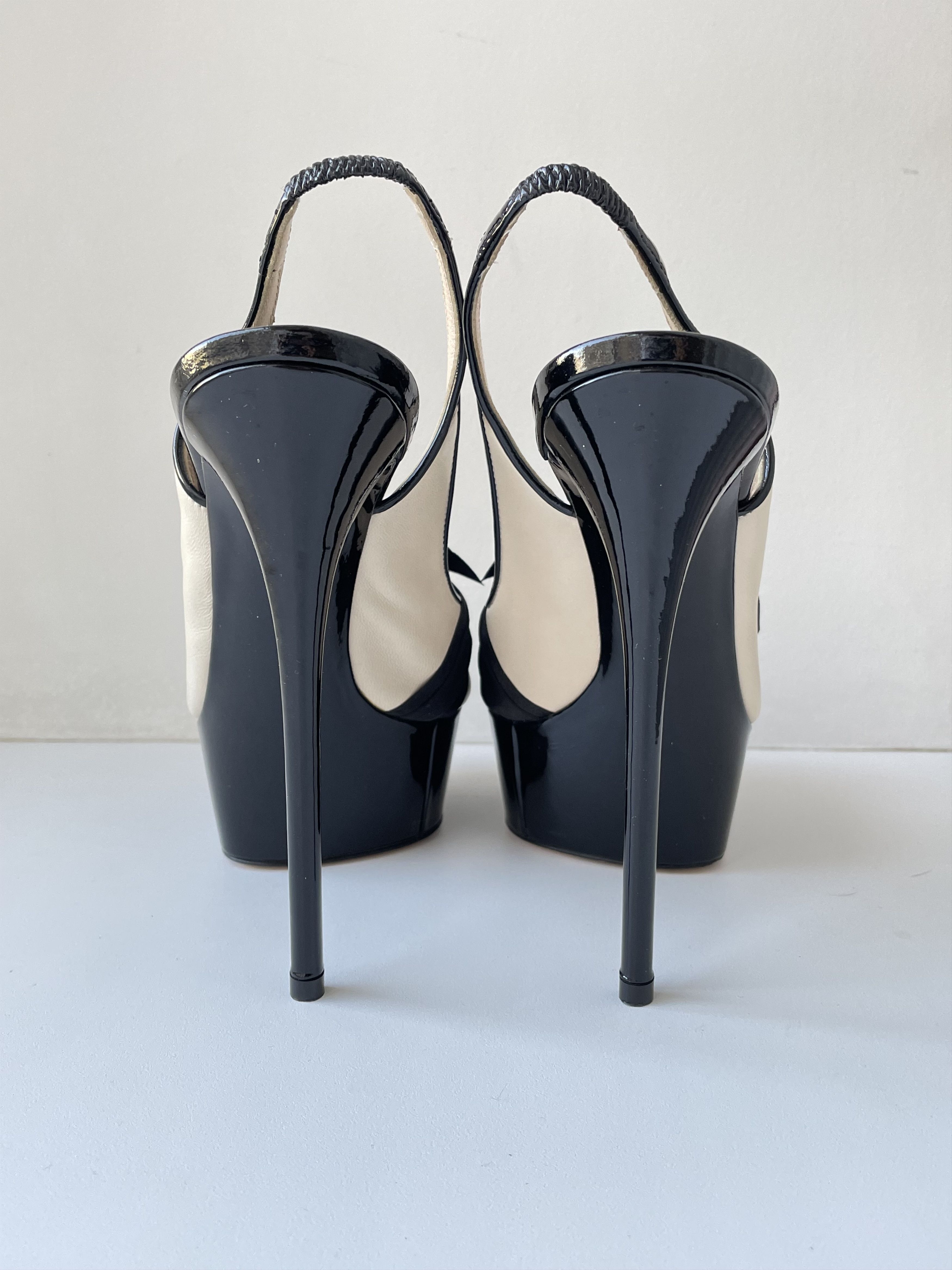 Casadei EUC Casadei 8,5 Women High Heel Platform Sandals Size US 8.5 / IT 38.5 - 7 Thumbnail