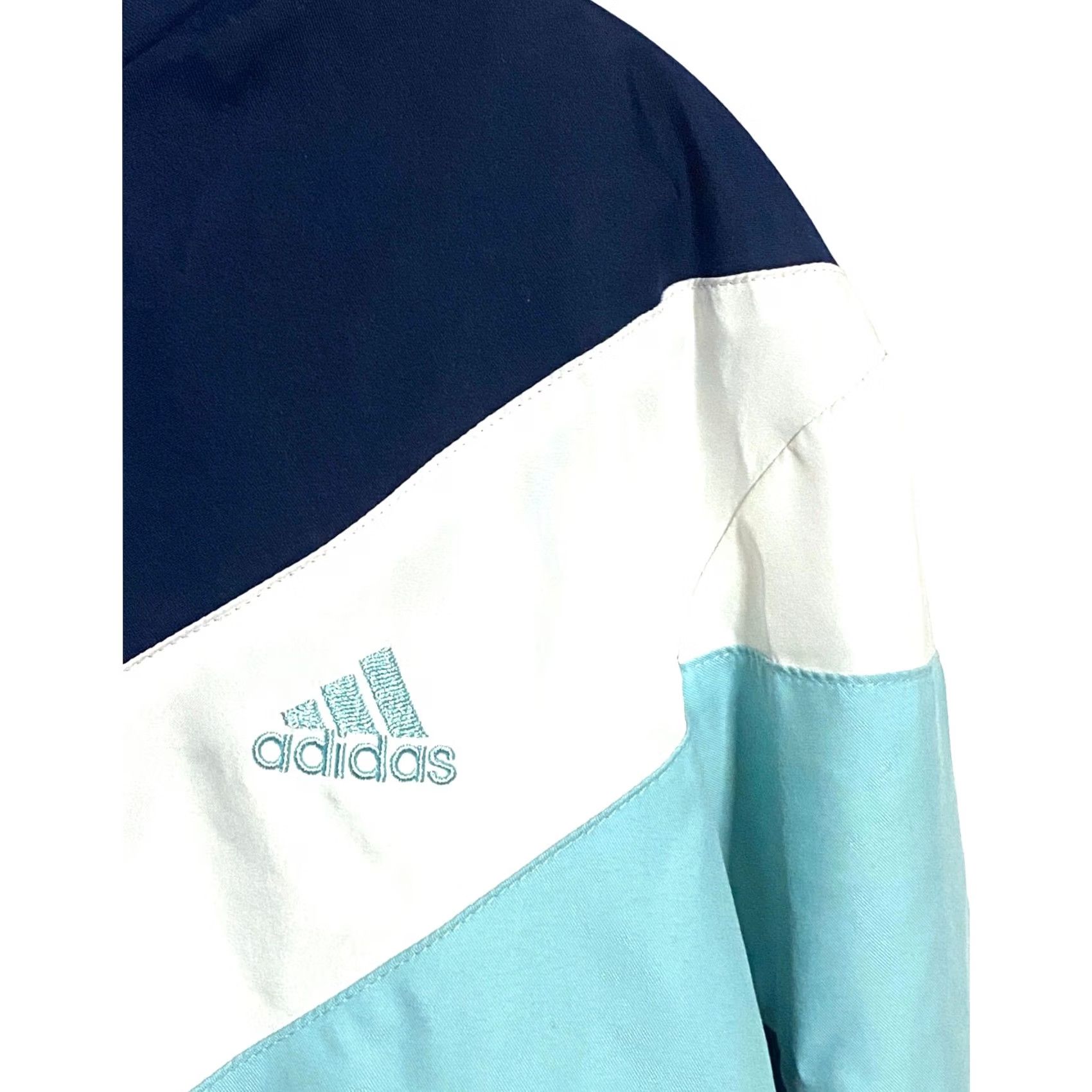 Adidas Adidas Windbreaker Jacket Womens L Zip Chevron Hooded Athleisure Sporty Comfort Jacket Size L / US 10 / IT 46 - 3 Thumbnail