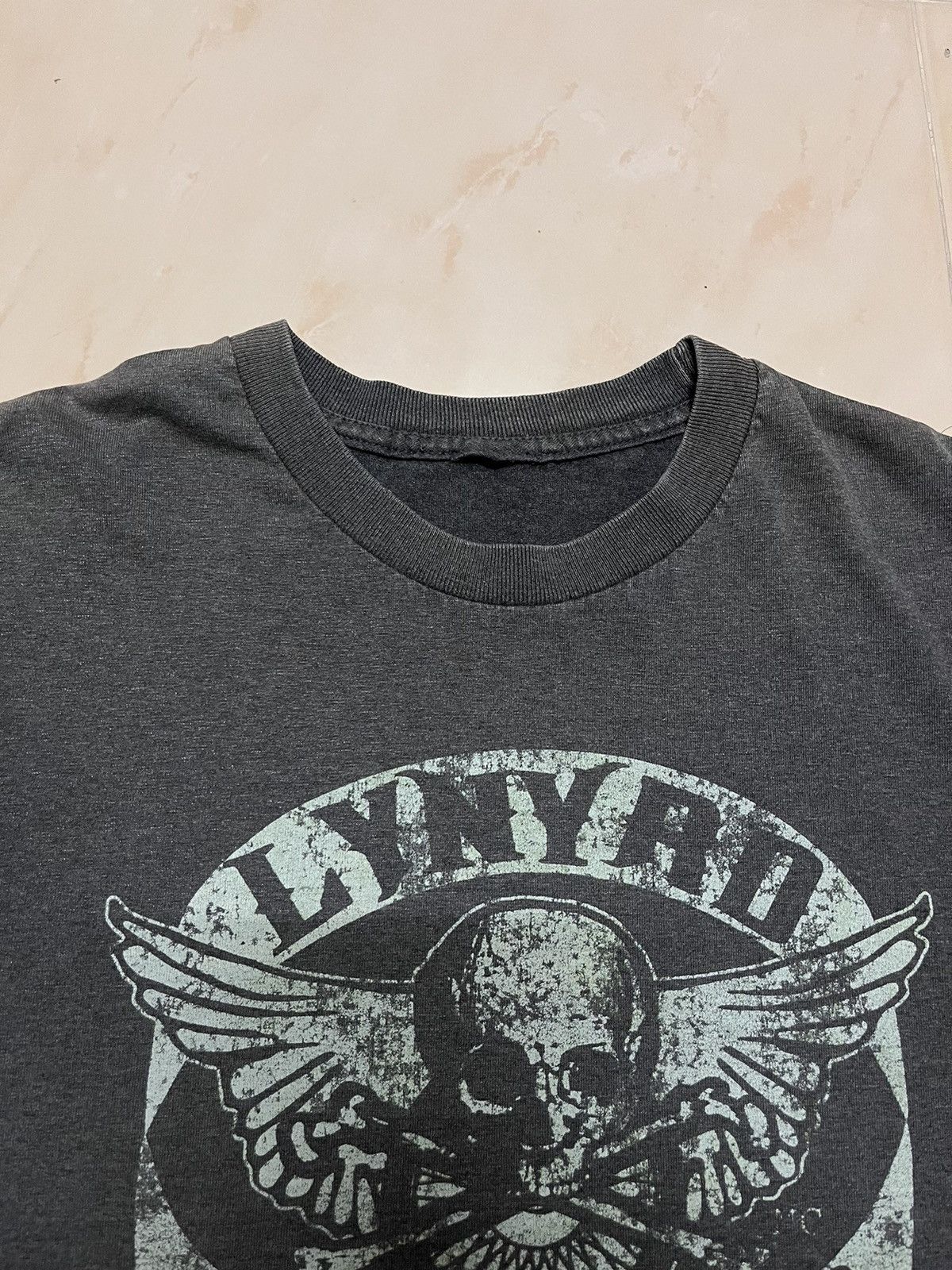 Band Tees Vintage Lynyrd Skynyrd t shirt big logo fit L Size US XL / EU 56 / 4 - 3 Thumbnail
