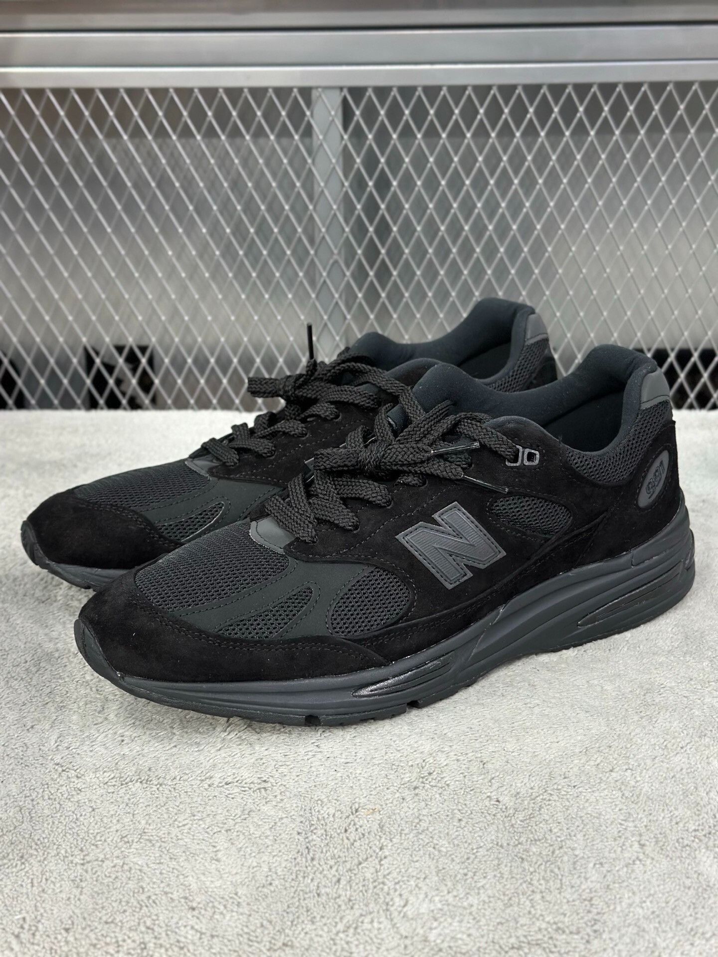 New Balance New Balance Black Lowtop Sneakers 45 Men Size US 11.5 / EU 44-45 - 1 Thumbnail