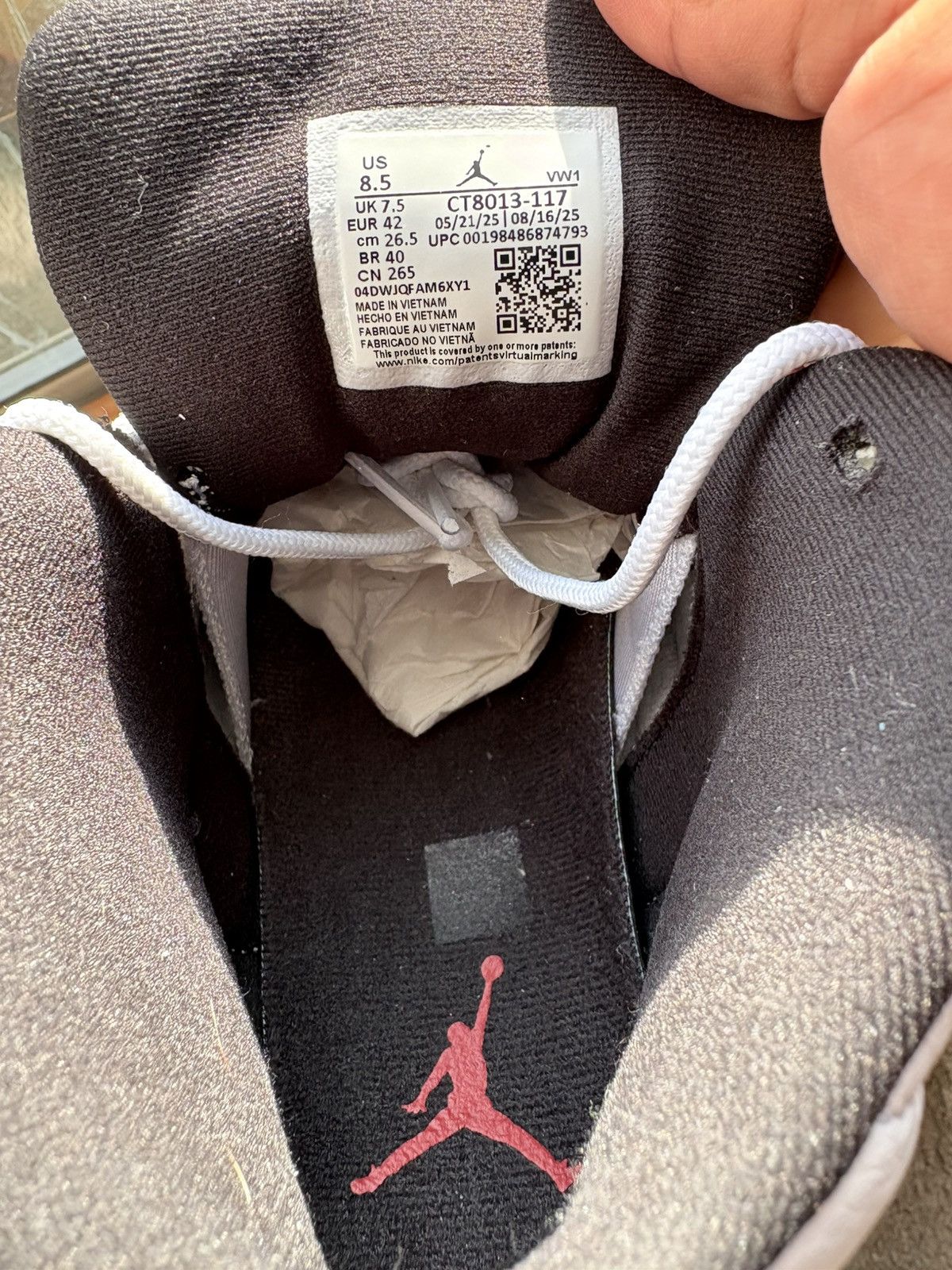 Jordan Brand Jordan 12 taxis Size US 8.5 / EU 41-42 - 11 Thumbnail