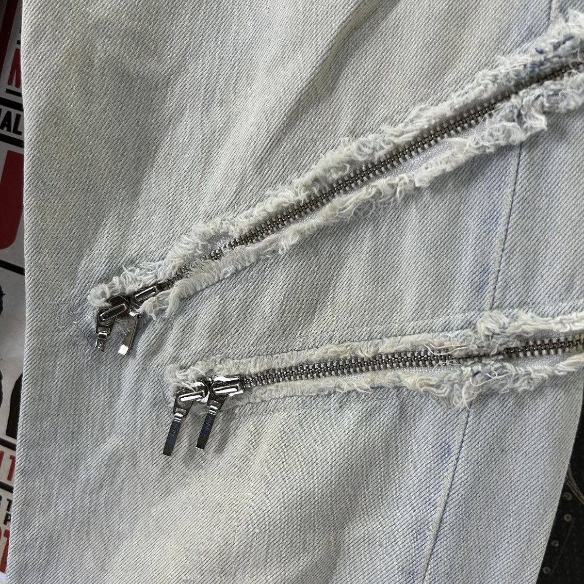 Levi's Vintage Levi’s 524 USA Punk Zipped Custom Rare Design Denim Size US 29 - 5 Thumbnail