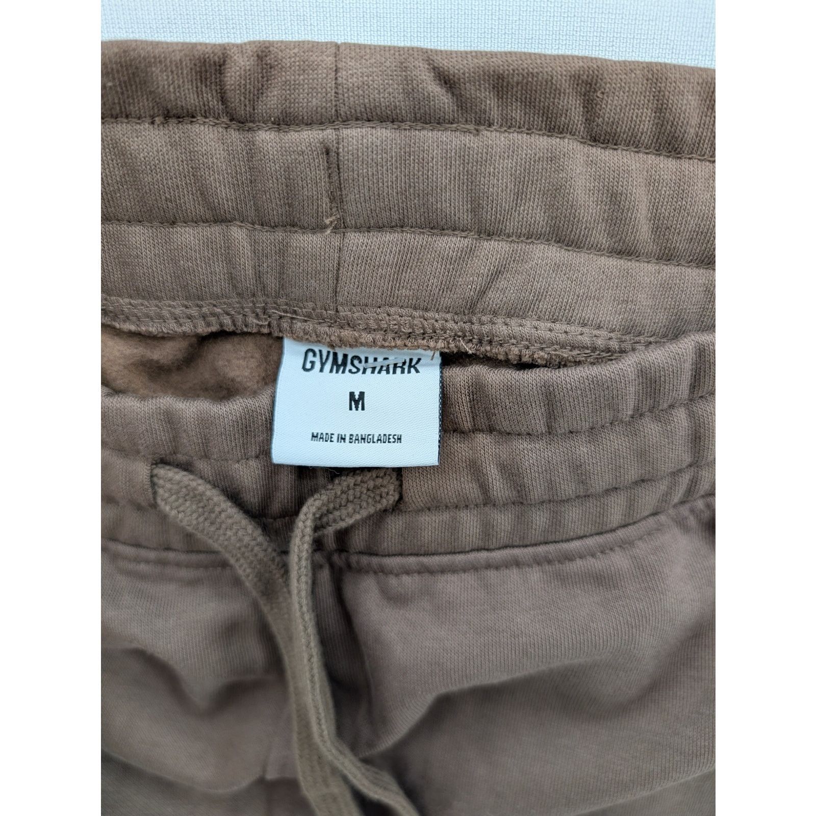 Gymshark NWT GymShark Men's Crest Joggers Slim Fit size Medium Size US 34 / EU 50 - 3 Thumbnail