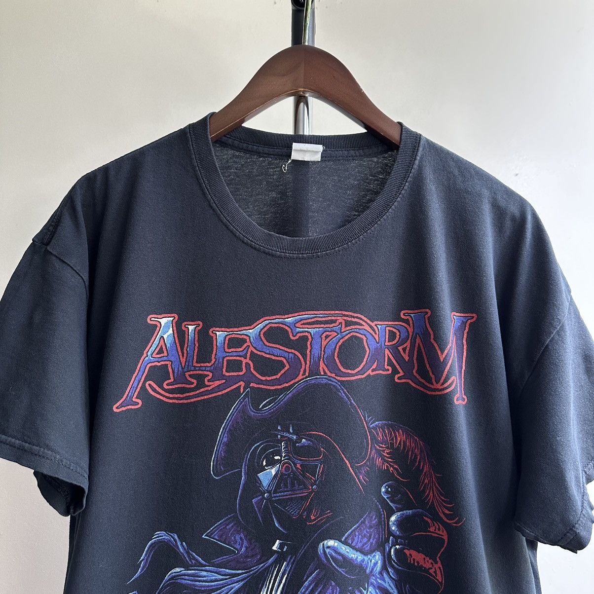 Band Tees Vintage 2000s Alestorm Star Wars Darth Vader Graphic Tee Size US XL / EU 56 / 4 - 3 Thumbnail