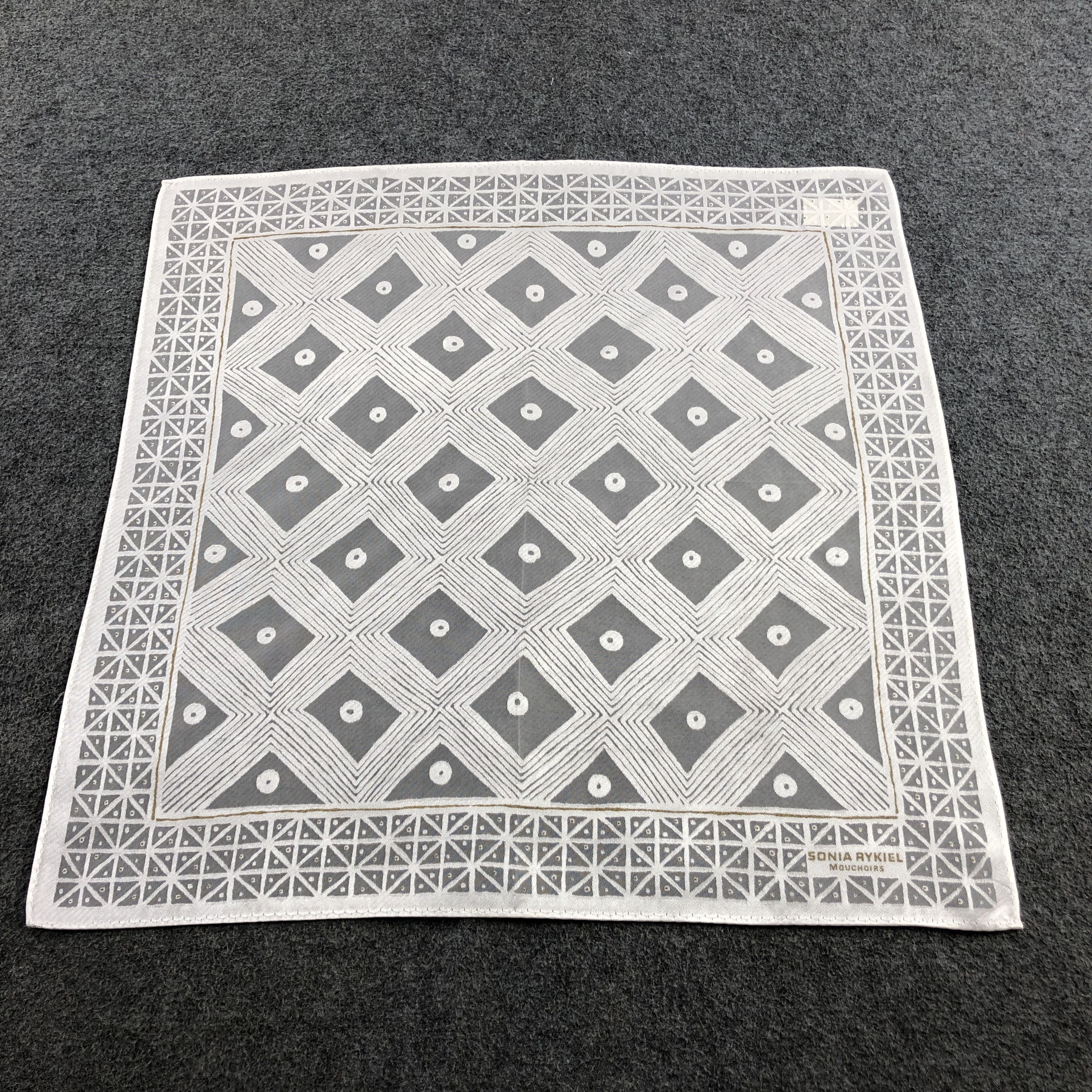 Sonia Rykiel Sonia Rykiel Handkerchief Neckerchief Bandana H2788 Size ONE SIZE - 2 Thumbnail