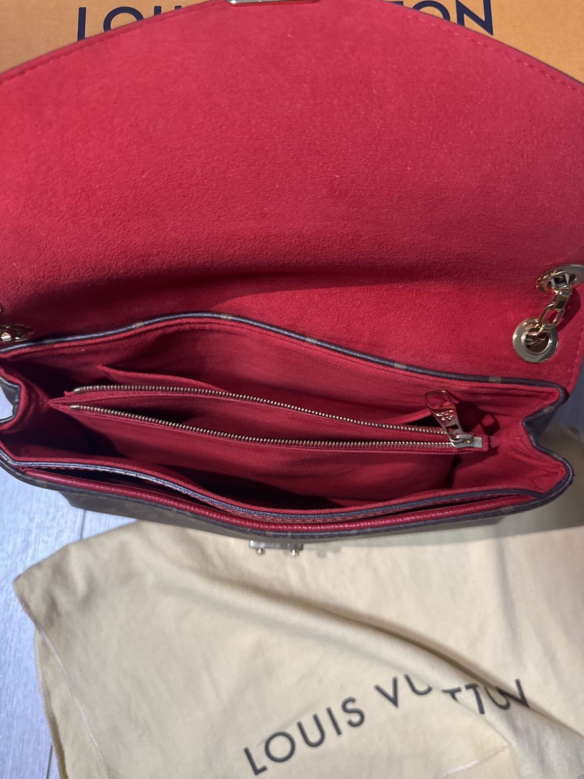 Louis Vuitton Louis Vuitton Monogram Canvas Red Leather Pallas Chain Size ONE SIZE - 6 Thumbnail