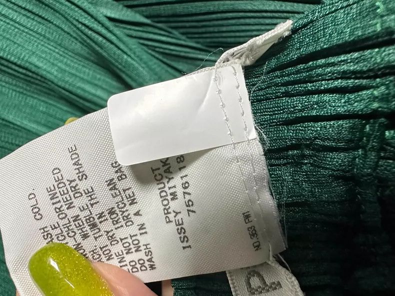 Issey Miyake Issey Miyake size:2 Green pleated pants Size 42" / US 20 - 6 Thumbnail