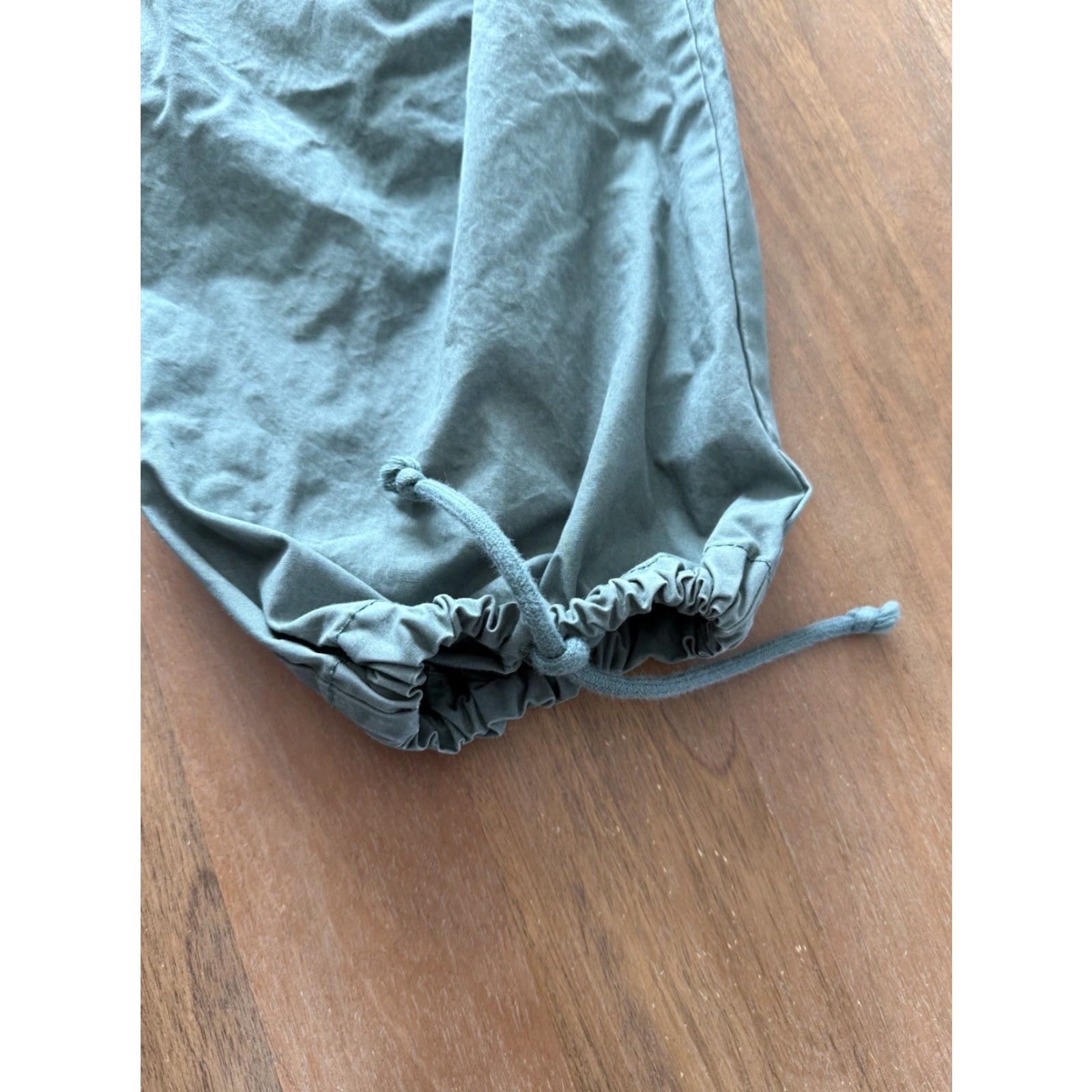 Aritzia Aritzia TNA Track Pants Womens XS Elastic Waist Drawstring Green Twill Jogger Pants City Hip Hop XS Womens Size 27" / US 4 / IT 40 - 4 Thumbnail