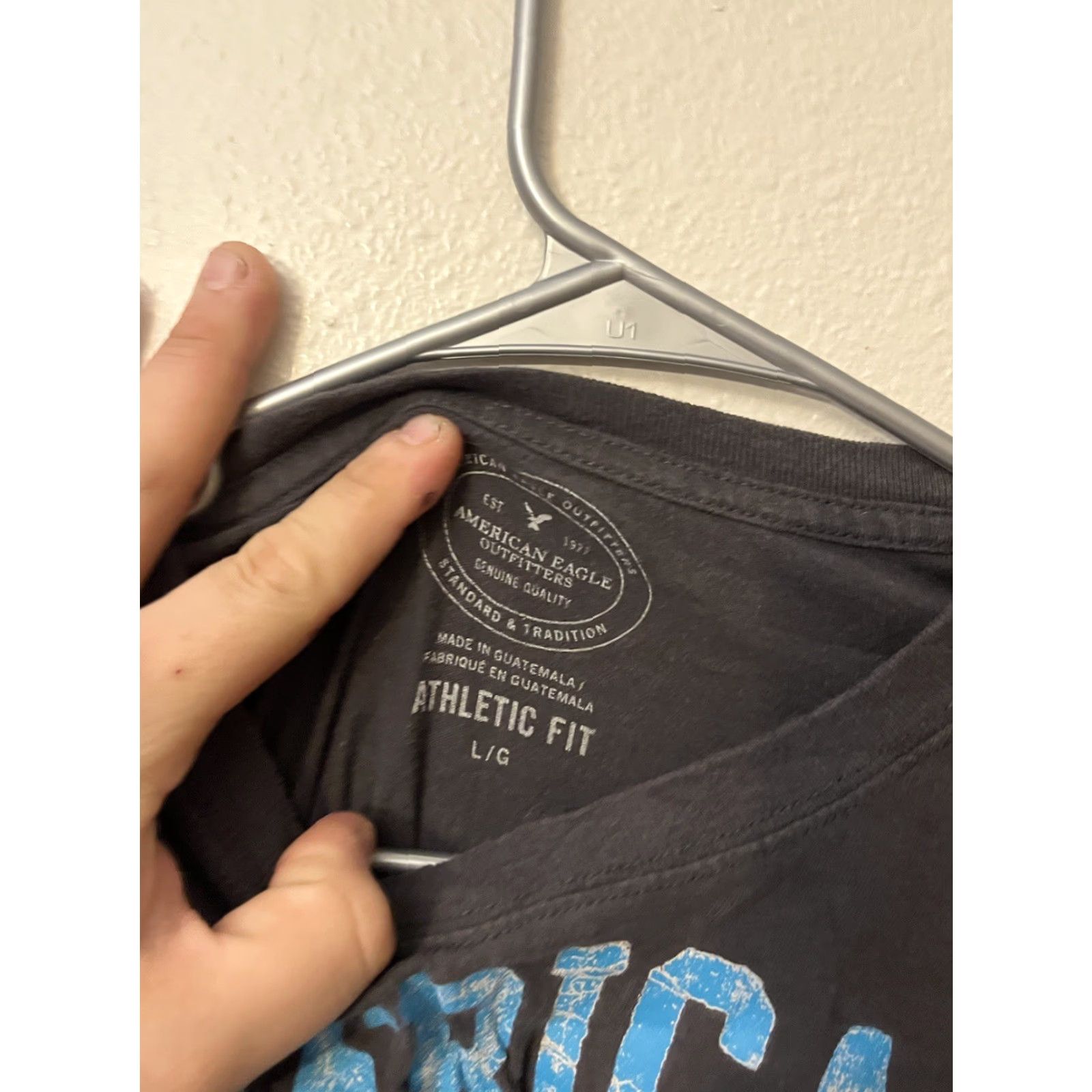 American Eagle Outfitters American Eagle Outfitters T-Shirt Men L Gray Graphic Long Sleeve Crew Neck Regular Fit Size US L / EU 52-54 / 3 - 2 Thumbnail