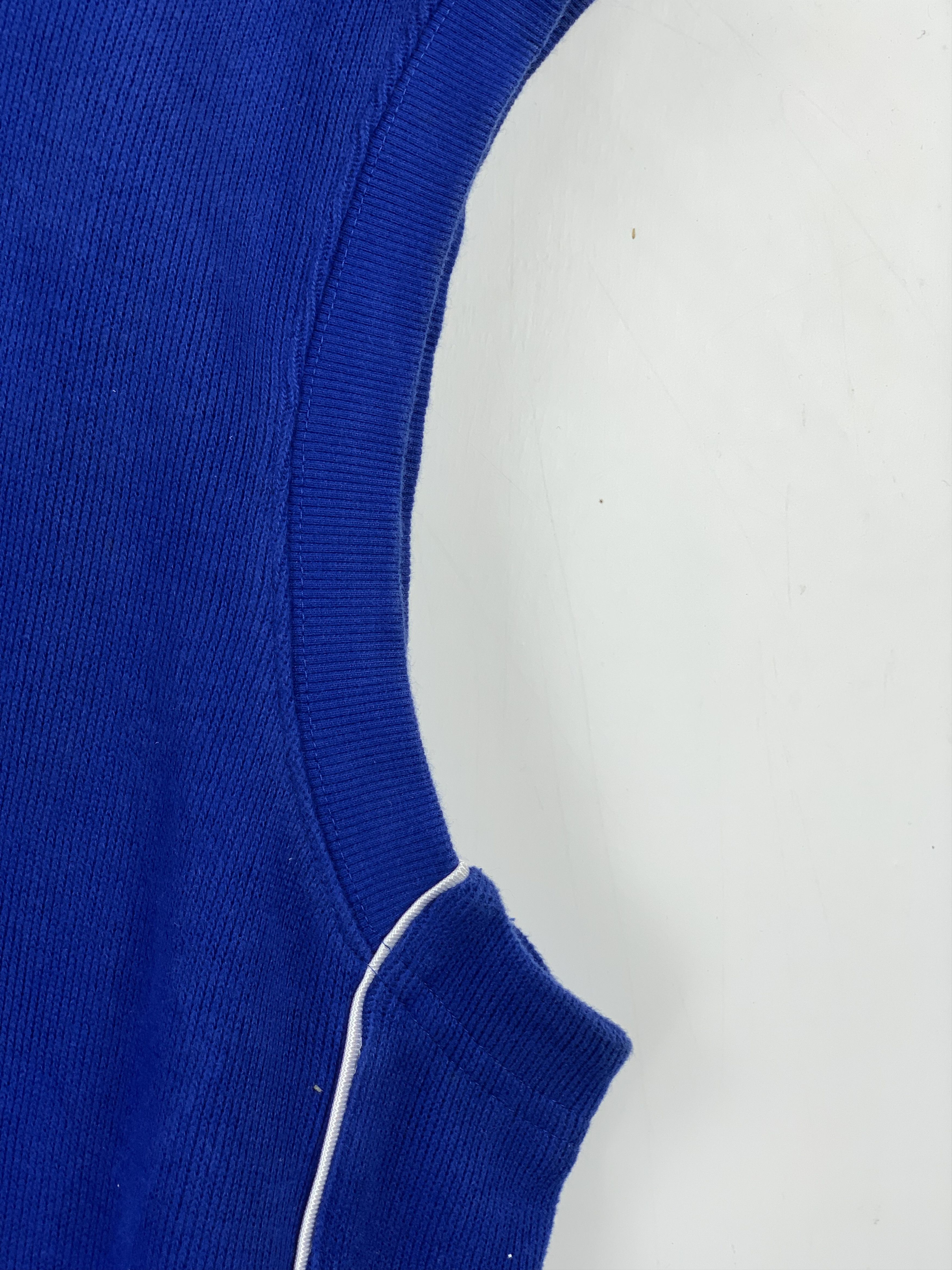 Vintage Vintage Adidas Sleeveless T Shirt TA0336 Size US L / EU 52-54 / 3 - 10 Thumbnail