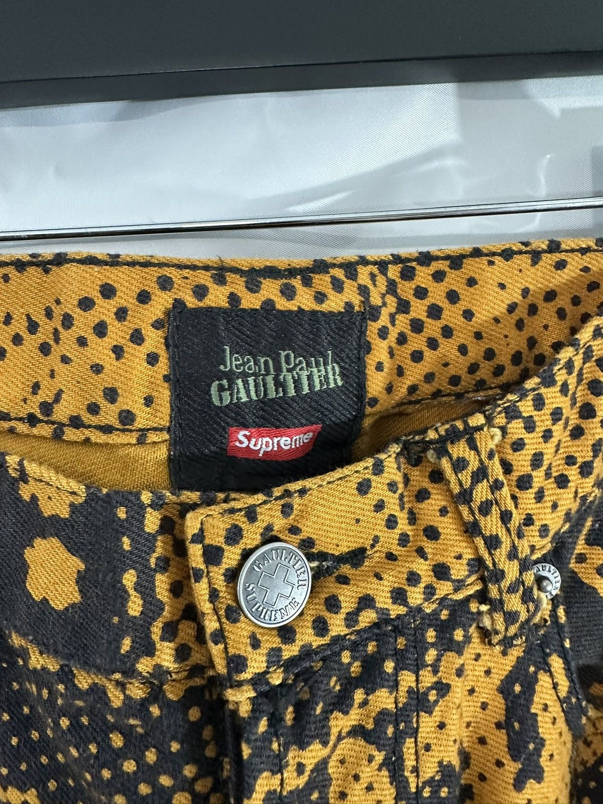 Jean Paul Gaultier × Supreme Supreme x Jean Paul Gaultier Racism Size US 30 / EU 46 - 4 Thumbnail
