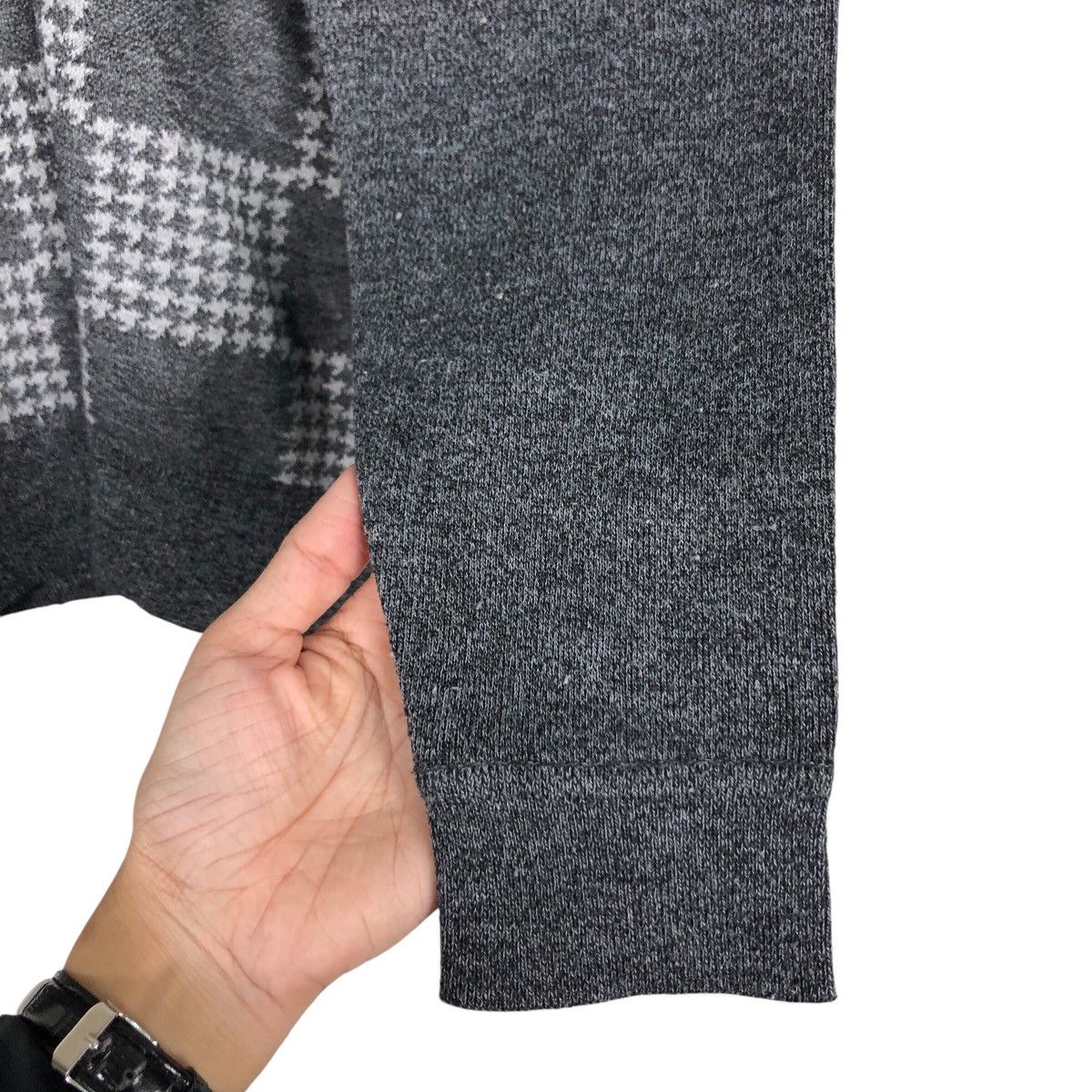 Japanese Brand Checked Japanese Brand Sweatshirt Medium Size Size US M / EU 48-50 / 2 - 9 Thumbnail
