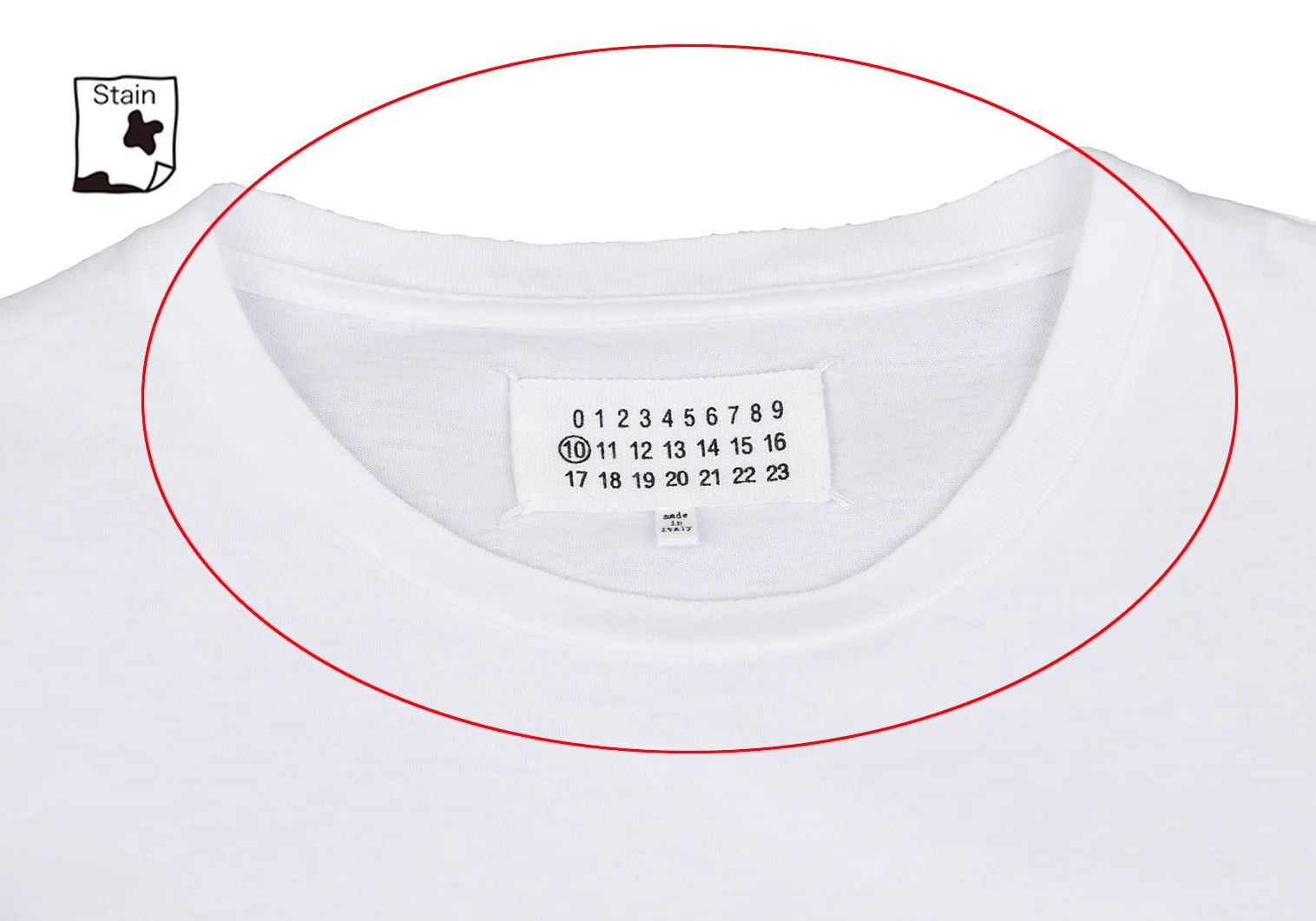 Maison Margiela Cotton Front Embroidered Design T-Shirt in White and Navy Size US S / EU 44-46 / 1 - 3 Thumbnail
