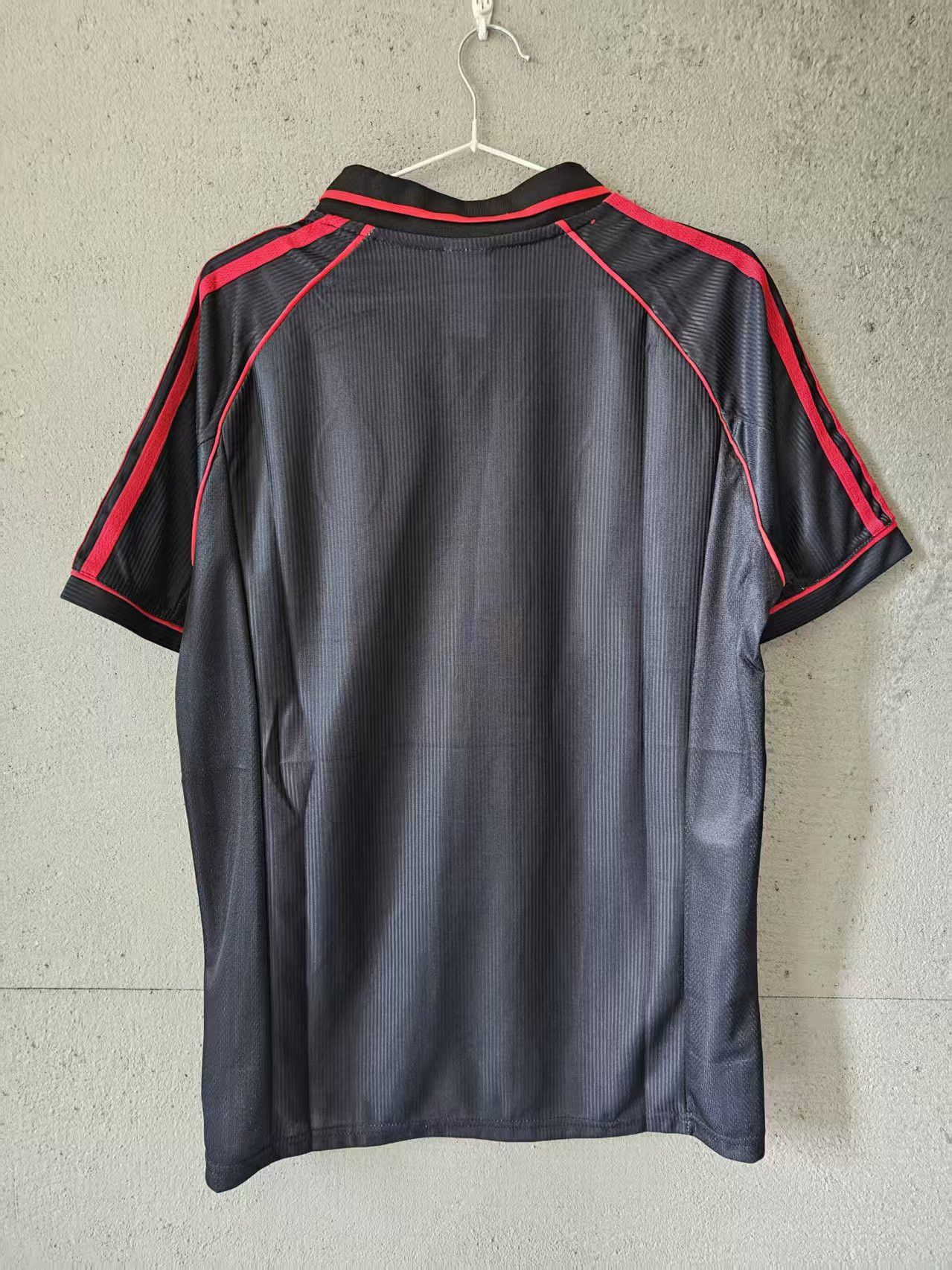 Other 1998 1999 ACM Away retro jersey Size US XL / EU 56 / 4 - 5 Thumbnail