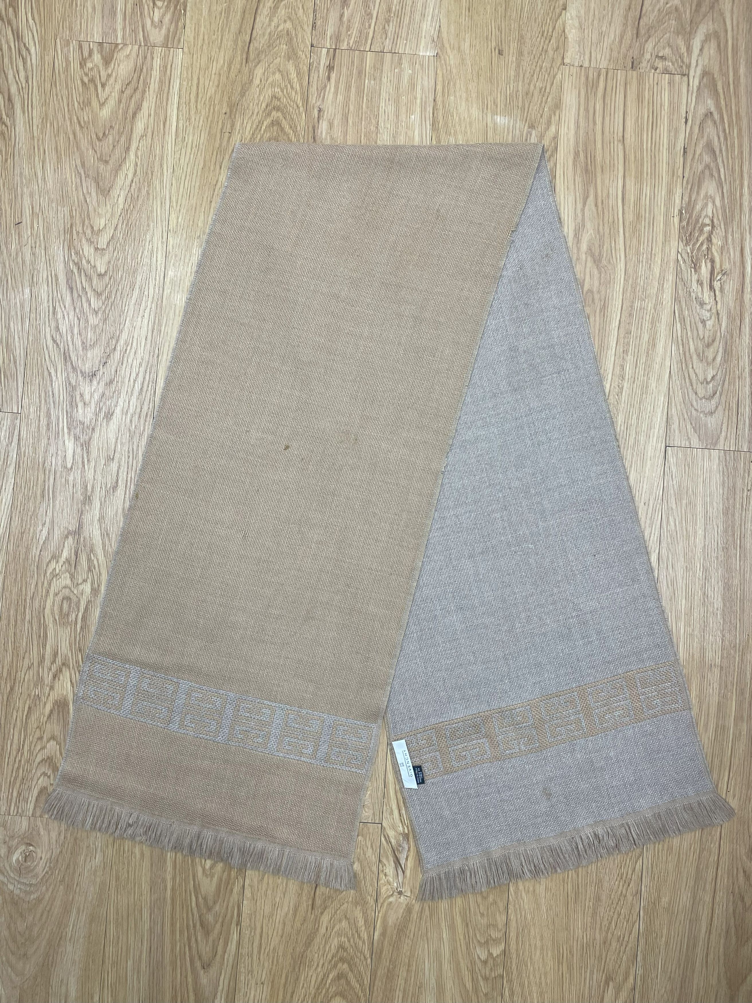 Givenchy Givenchy Scarf / Muffler - 6208 Size ONE SIZE - 6 Thumbnail