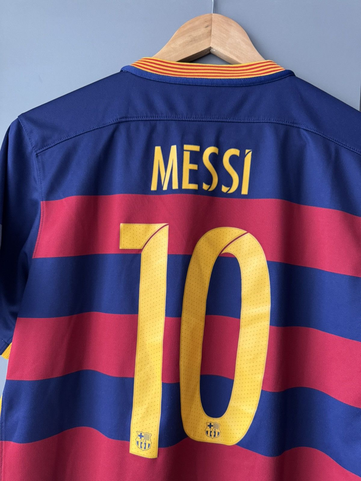 Nike Nike Barcelona 2015/16 Home Jersey (Messi) Size US M / EU 48-50 / 2 - 2 Thumbnail