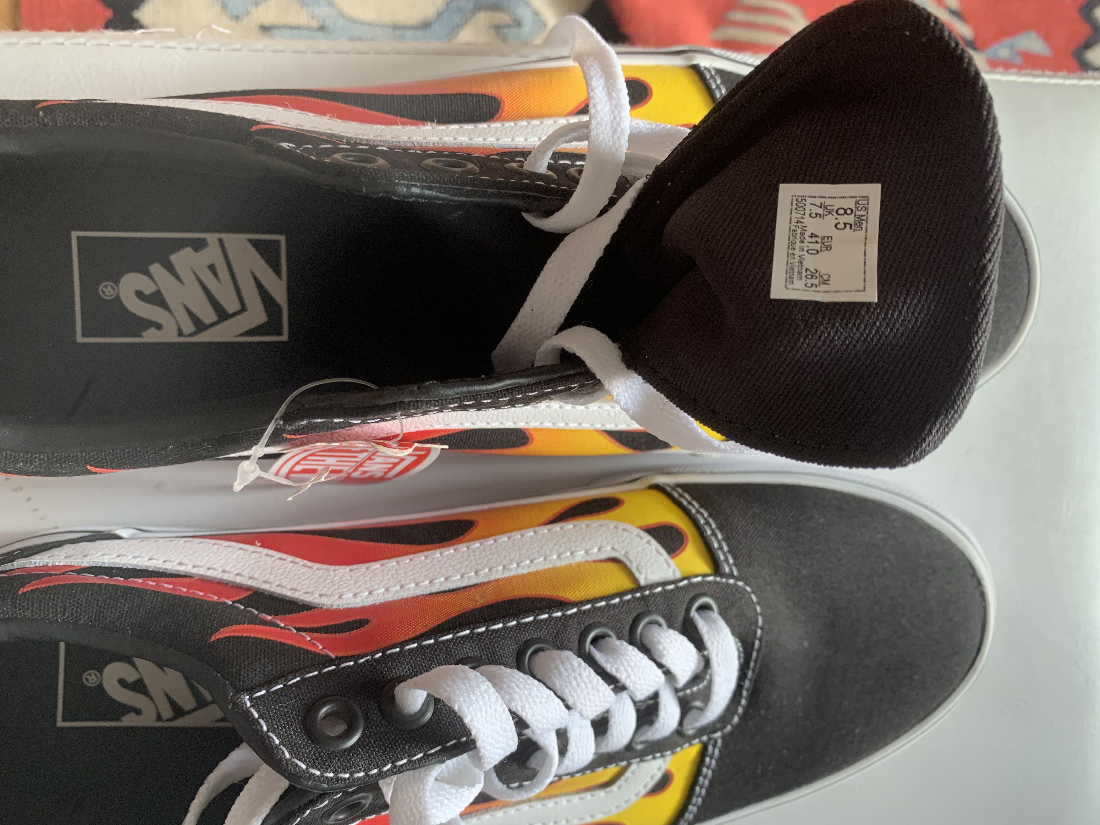 Vans Vans Old Skool flame (brand new) Size US 8.5 / EU 41-42 - 5 Thumbnail
