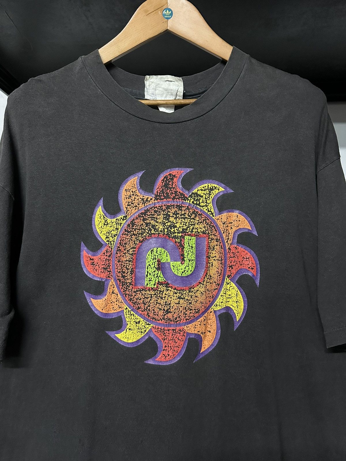 Freshjive Thrashed Vintage 90s Fresh Jive Raw Vibes Sun Faded Tee Size US XL / EU 56 / 4 - 2 Thumbnail