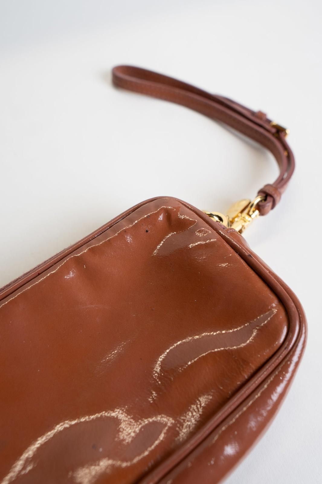 Miu Miu 2010's Miu Miu Patent Leather Bow Brown Pouch Size ONE SIZE - 5 Thumbnail
