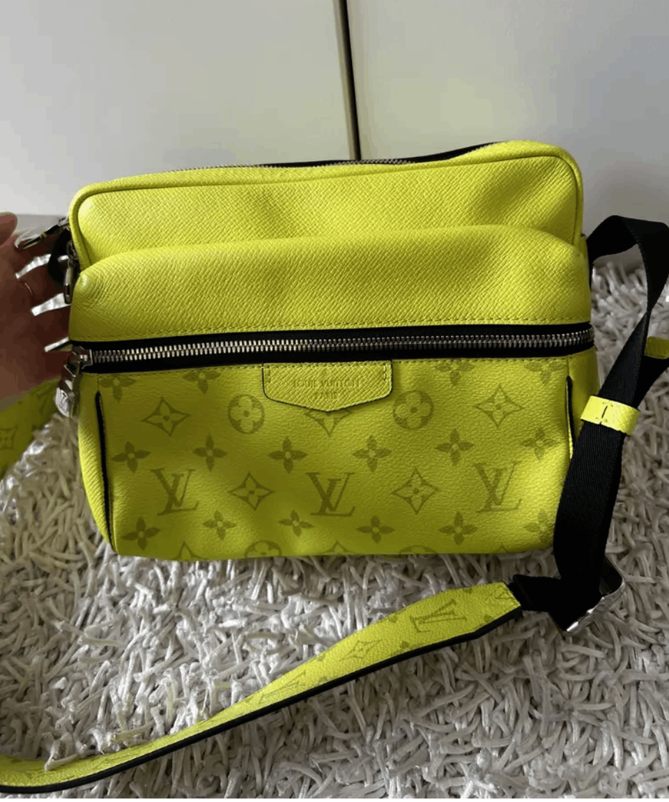 Louis Vuitton Louis Vuitton Outdoor Messenger Yellow Bag Size ONE SIZE - 1 Thumbnail