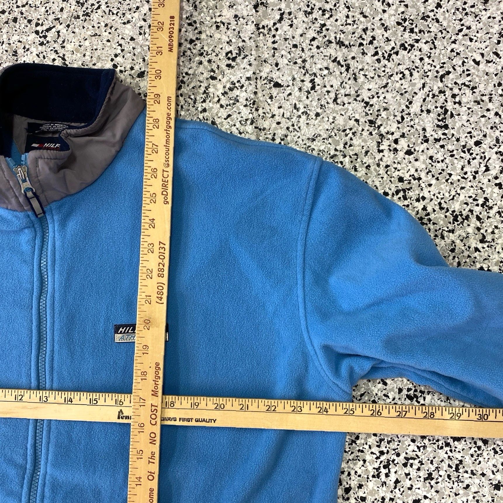 Tommy Hilfiger VINTAGE Tommy Hilfiger Blue Fleece Jacket Zip Logo Athletic XL Jacket Men Regular 90s USA Nautical Outdoor Inner Polyester Lining Pockets 1/4 Zip Size US XL / EU 56 / 4 - 4 Thumbnail