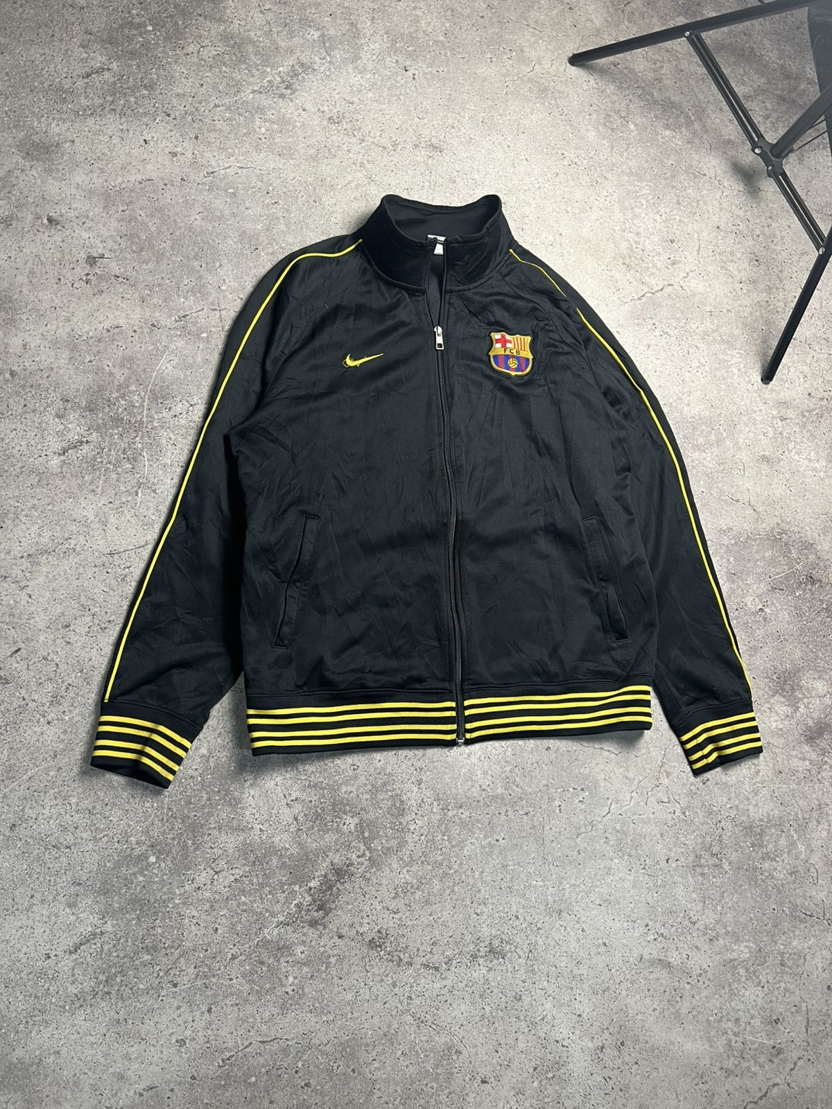 Nike Vintage Nike Barcelona track jacket size L Size US L / EU 52-54 / 3 - 1 Thumbnail