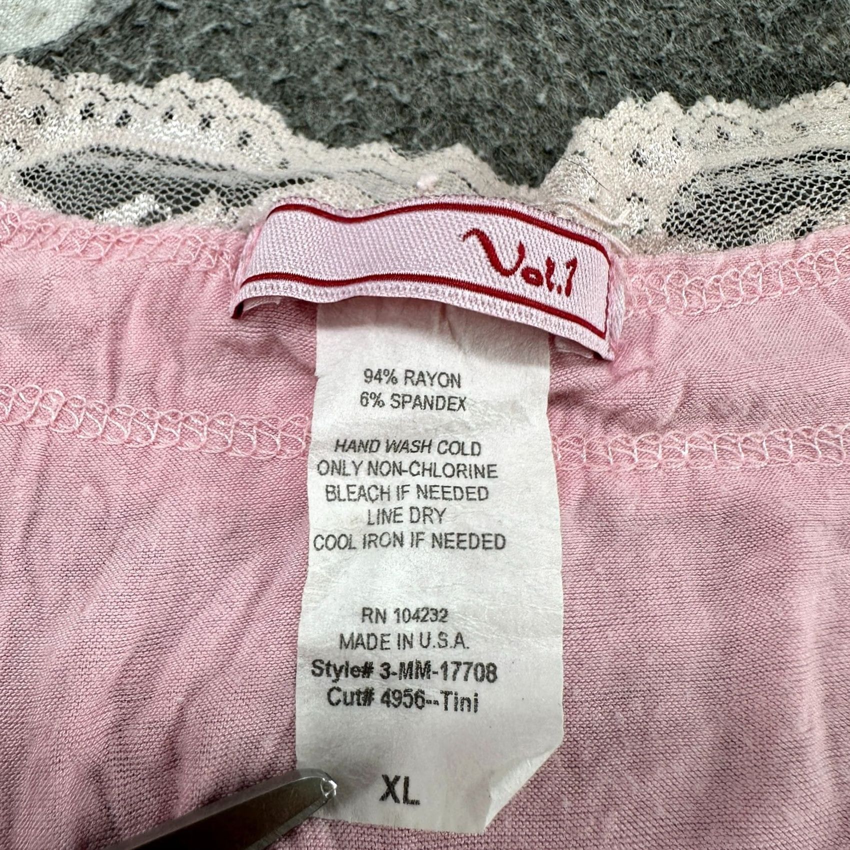 Pinko VINTAGE Vol 1 Tank Top Womens XL Pink Sleeveless V Neck Floral Lace 90s Summer Size XL / US 12-14 / IT 48-50 - 2 Thumbnail