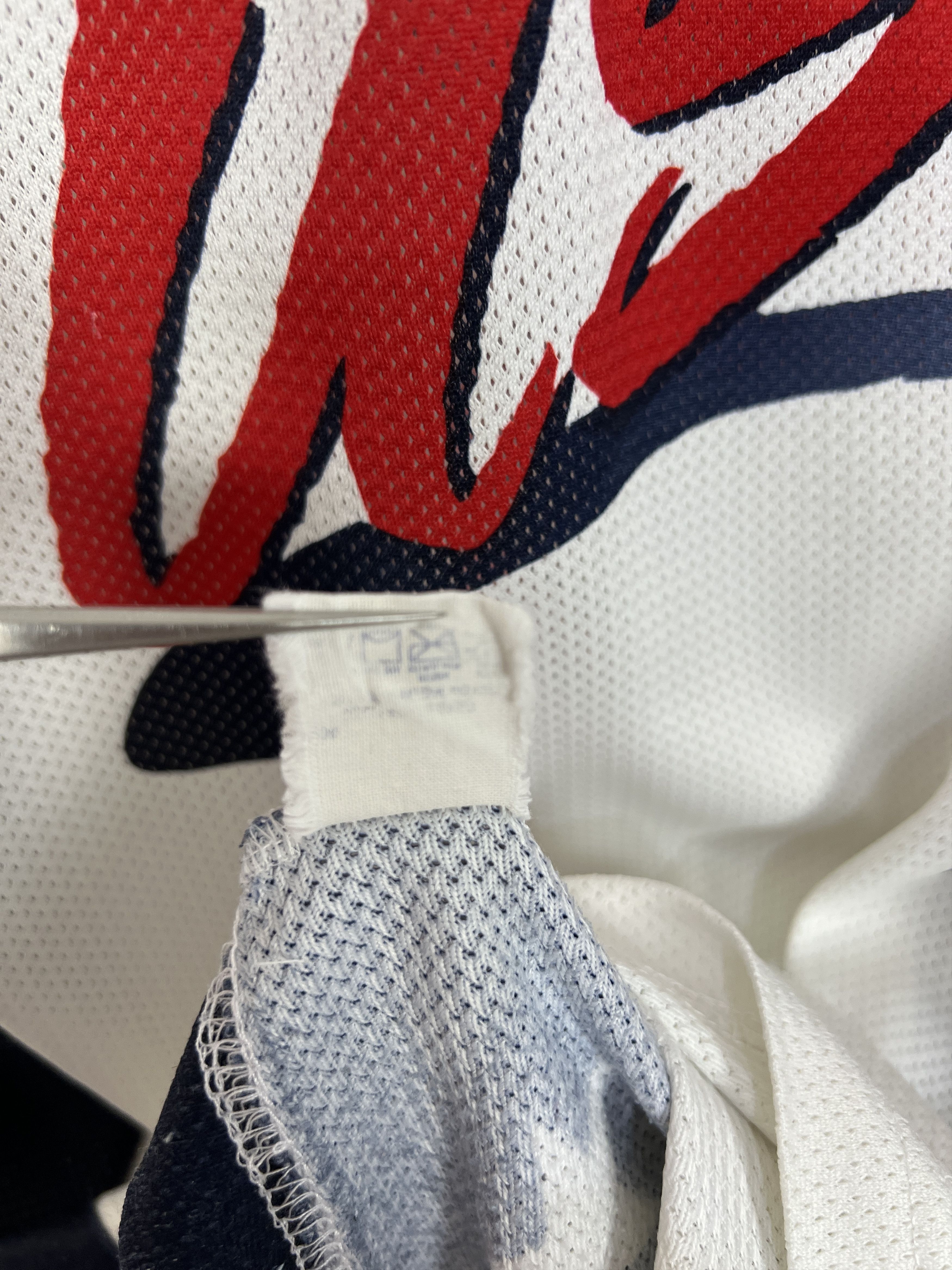 Champion Vintage 90's Champion USA Team #5 Hill White NBA Jersey Size US S / EU 44-46 / 1 - 11 Thumbnail