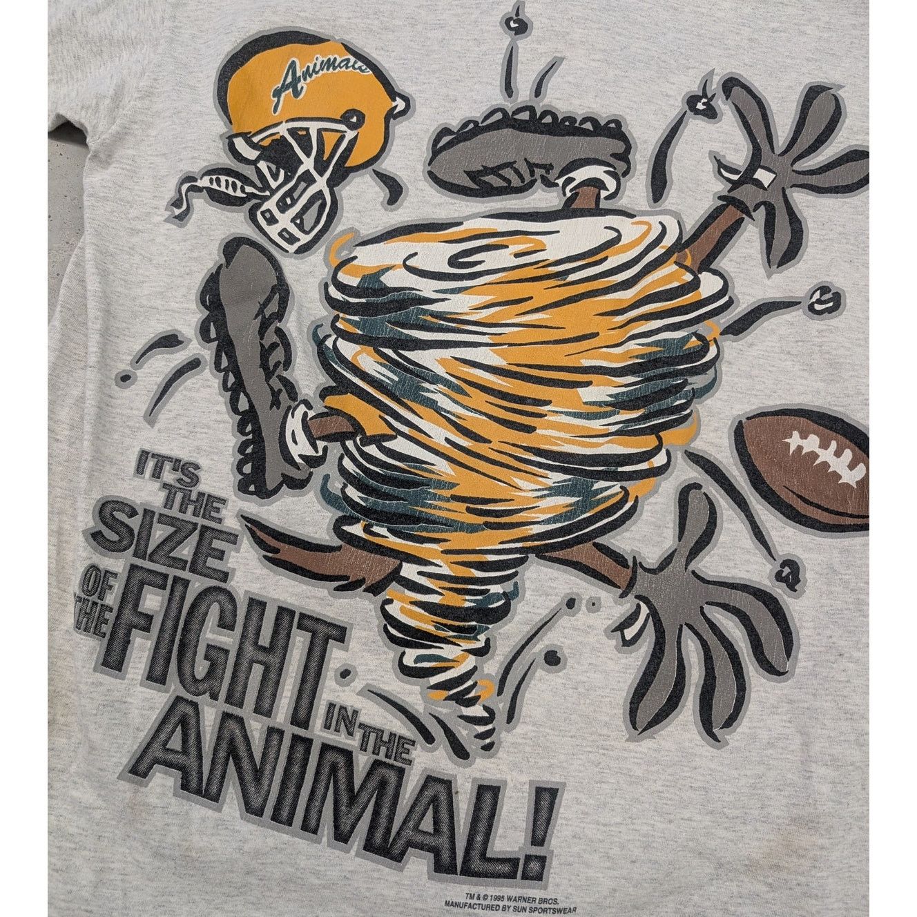 Cartoon Network × Vintage Vintage Looney Tunes Taz Fight of the Animal Football tshirt Size US L / EU 52-54 / 3 - 4 Thumbnail