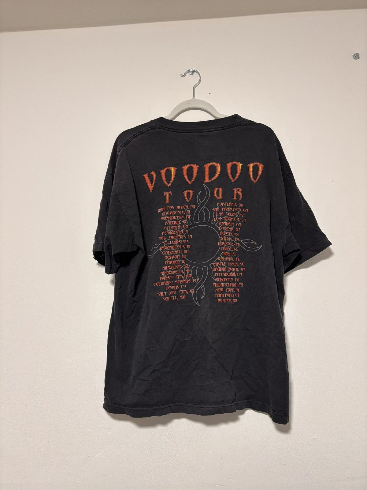 Vintage Vintage 90s Godsmack Numetal T-Shirt Size US XL / EU 56 / 4 - 2 Thumbnail