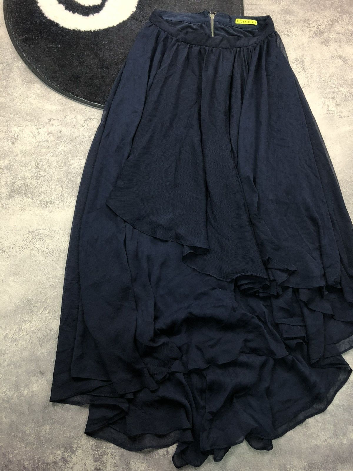 Alice + Olivia ALICE + OLIVIA Long Hype Lush Streetwear Luxury Skirt Punk Size 29" - 4 Thumbnail