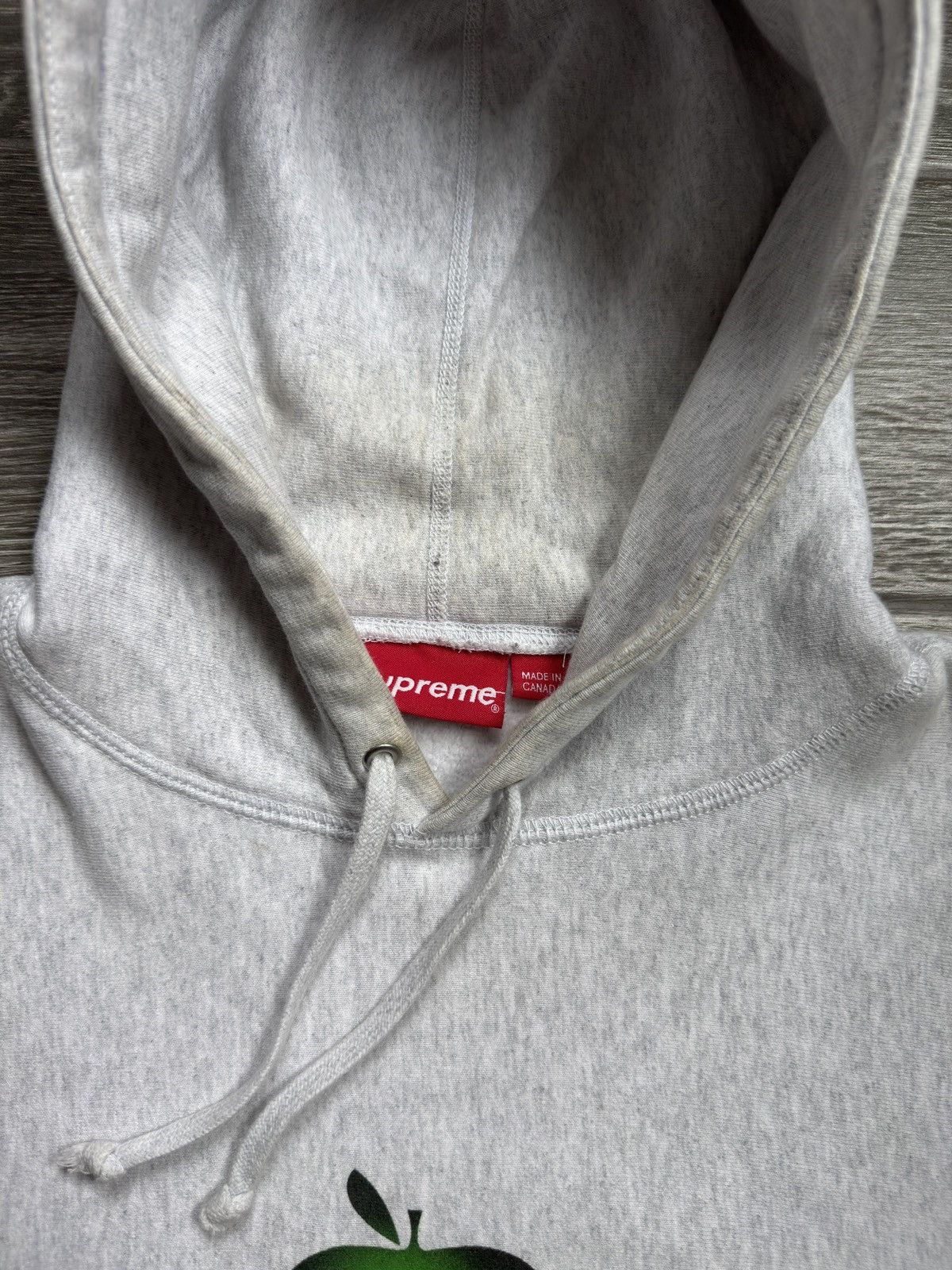 Supreme SS19 Supreme Apple Hooded Sweatshirt Ash Grey Medium Size US M / EU 48-50 / 2 - 9 Thumbnail