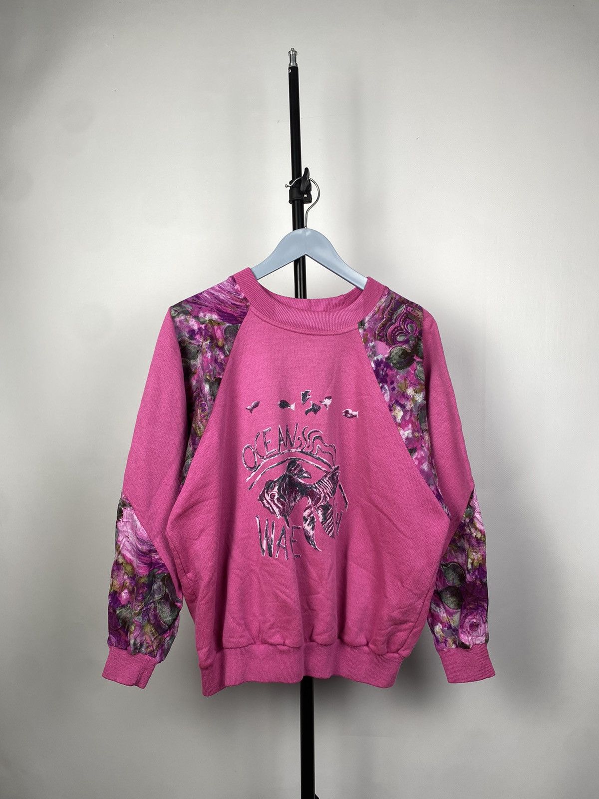 Vintage Vintage 80s Oceans Wave Fish Surfboard Sweatshirts Pullover Size US S / EU 44-46 / 1 - 1 Thumbnail
