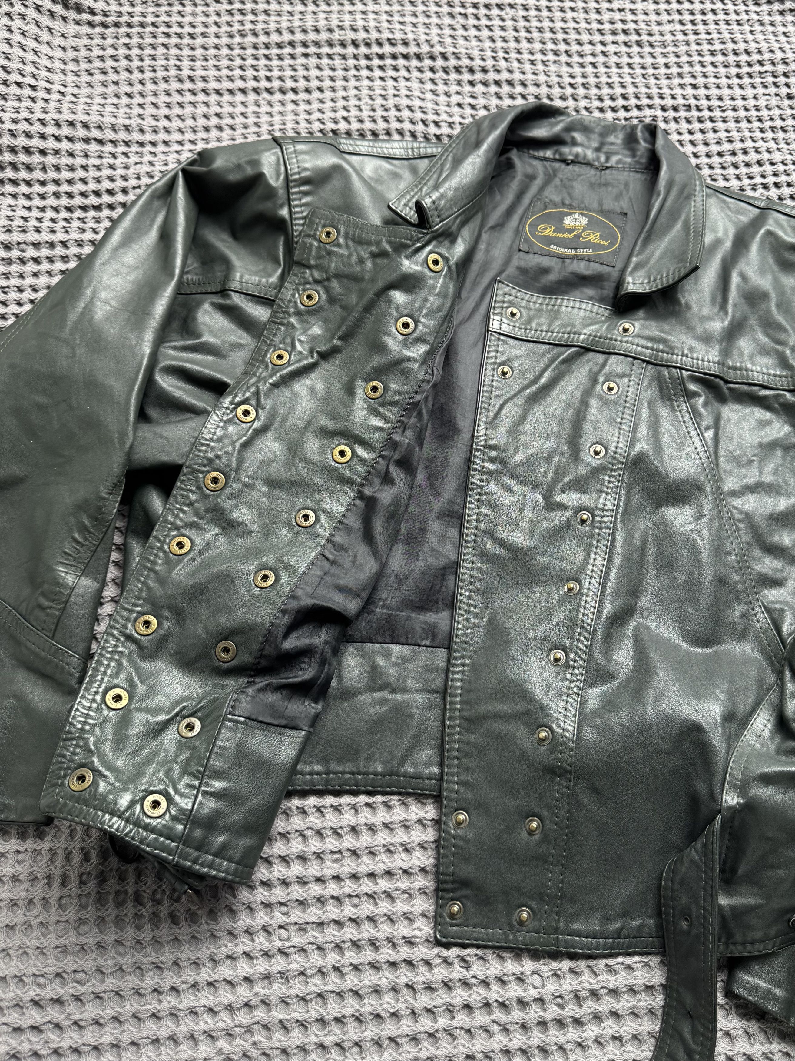 Vintage Vintage Leather Biker Jacket Cropped Belted Double Breasted Size L / US 10 / IT 46 - 11 Thumbnail