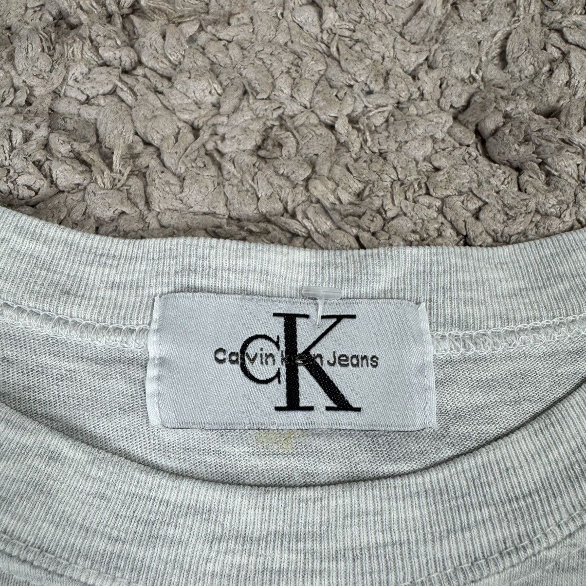 Calvin Klein Vintage Calvin Klein CK Big Logo T-shirt Size US L / EU 52-54 / 3 - 16 Thumbnail