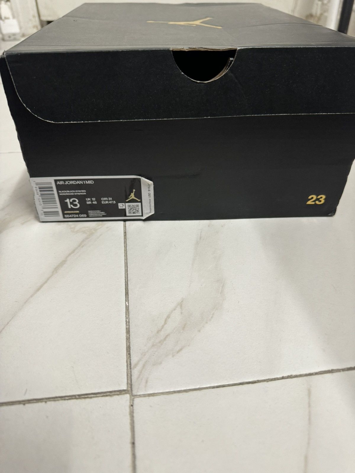 Nike Air Jordan 1 mid Chicago Black Toe Size US 13 / EU 46 - 6 Thumbnail
