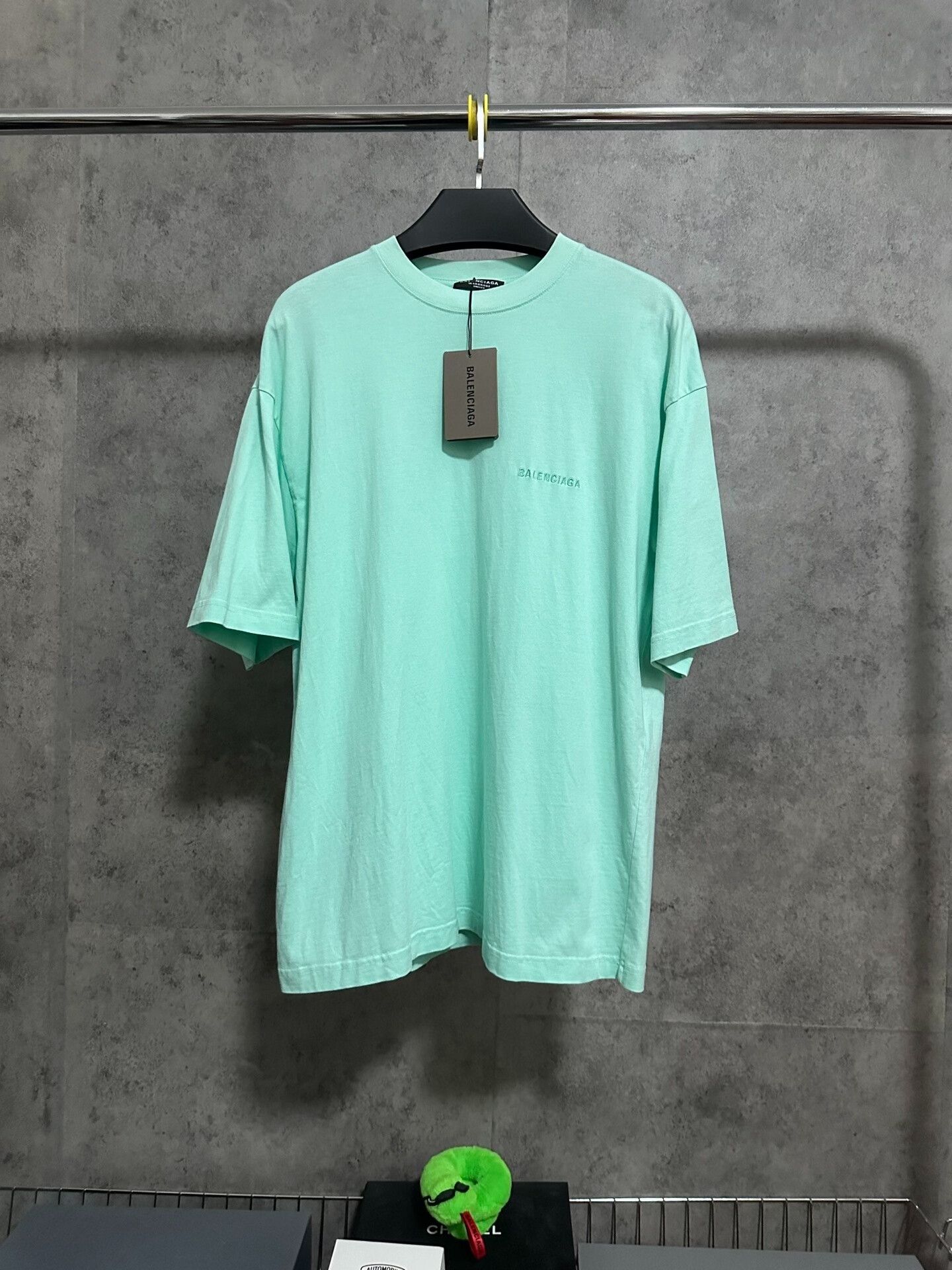 Balenciaga Balenciaga Embroidered Logo Short-Sleeve T-Shirt Size US XS / EU 42 / 0 - 1 Thumbnail