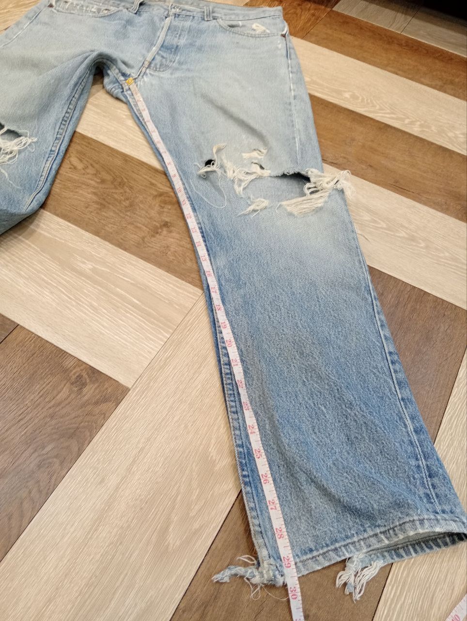Levi's Vintage Clothing LEVI'S VINTAGE 501 DISTRESSED JEANS - SIZE 36 BLUE Size US 36 / EU 52 - 19 Thumbnail