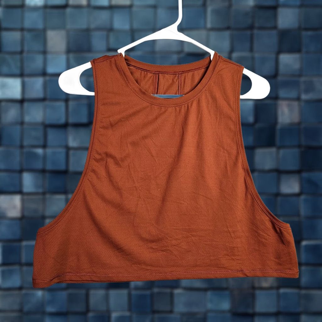 Lululemon Lululemon Tank Top Cropped Love Brown 6 Sleeveless Yoga Regular Size 6 Women's Solid Pattern Vintage No Size M / US 6-8 / IT 42-44 - 1 Thumbnail