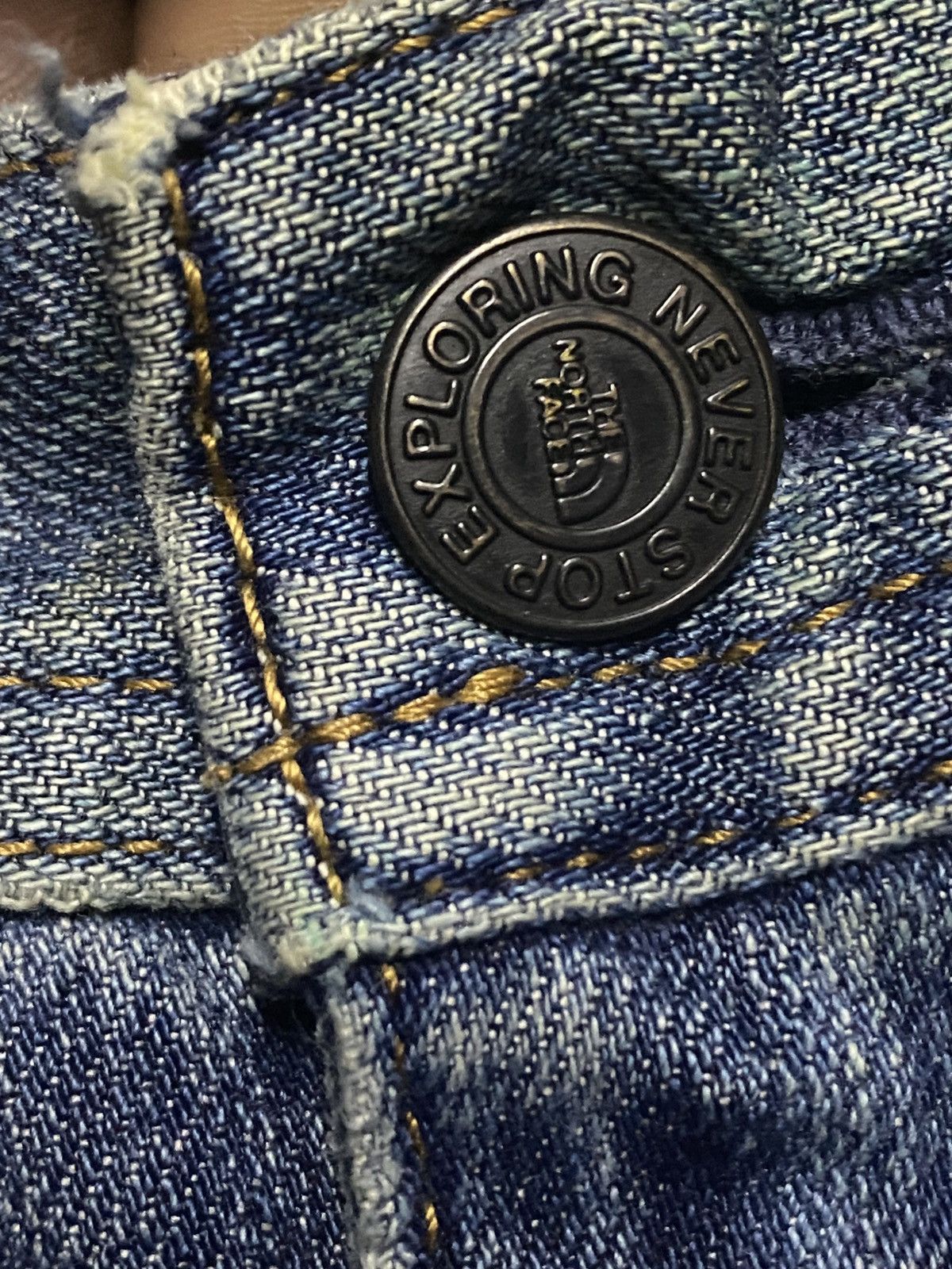 The North Face Vintage The North Face Distressed Slim Fit Jeans Size US 33 - 11 Thumbnail
