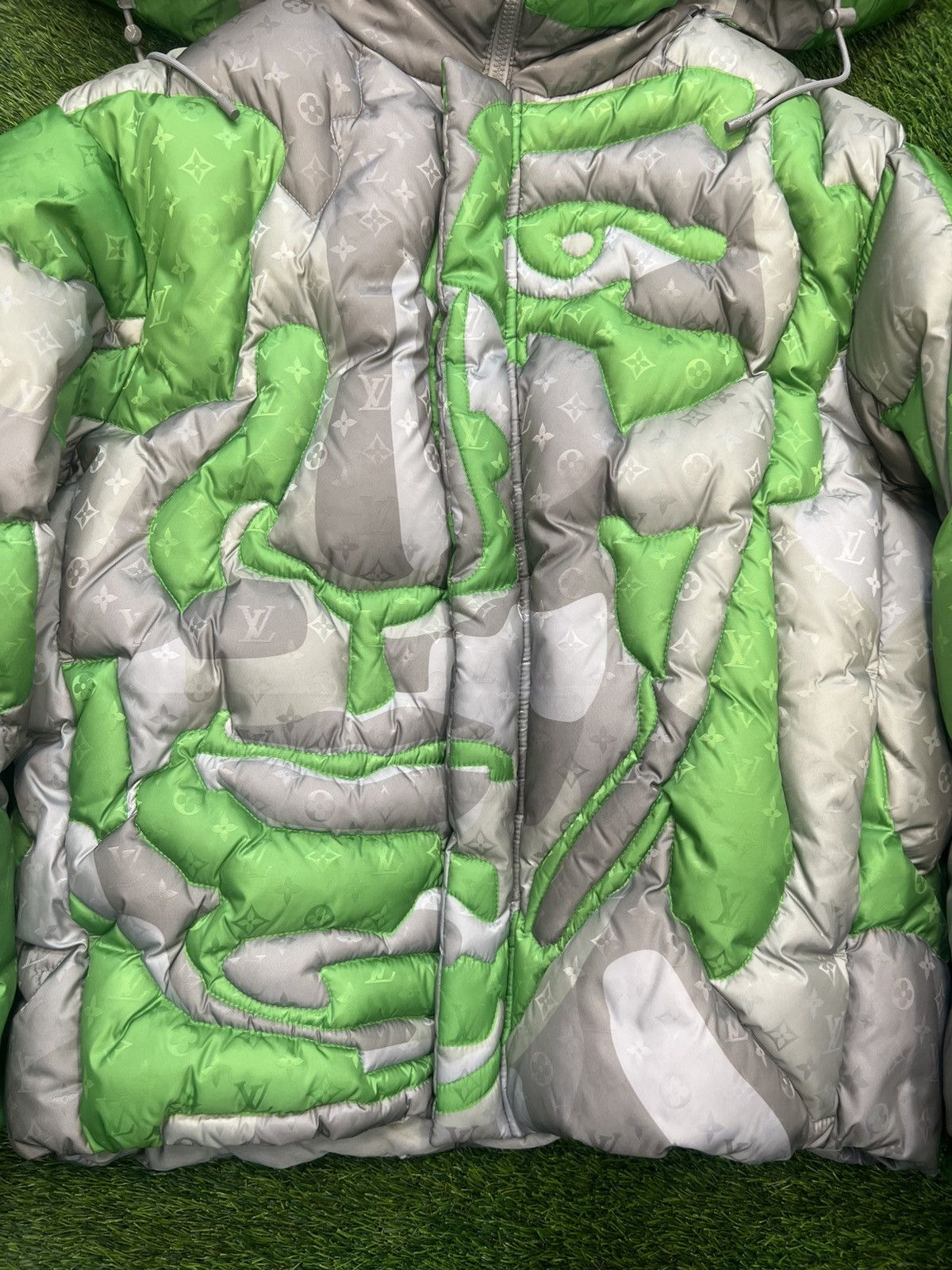 Louis Vuitton Louis Vuitton x KidSuper Patchworked Portrat Puffer Jacket Size US L / EU 52-54 / 3 - 2 Thumbnail