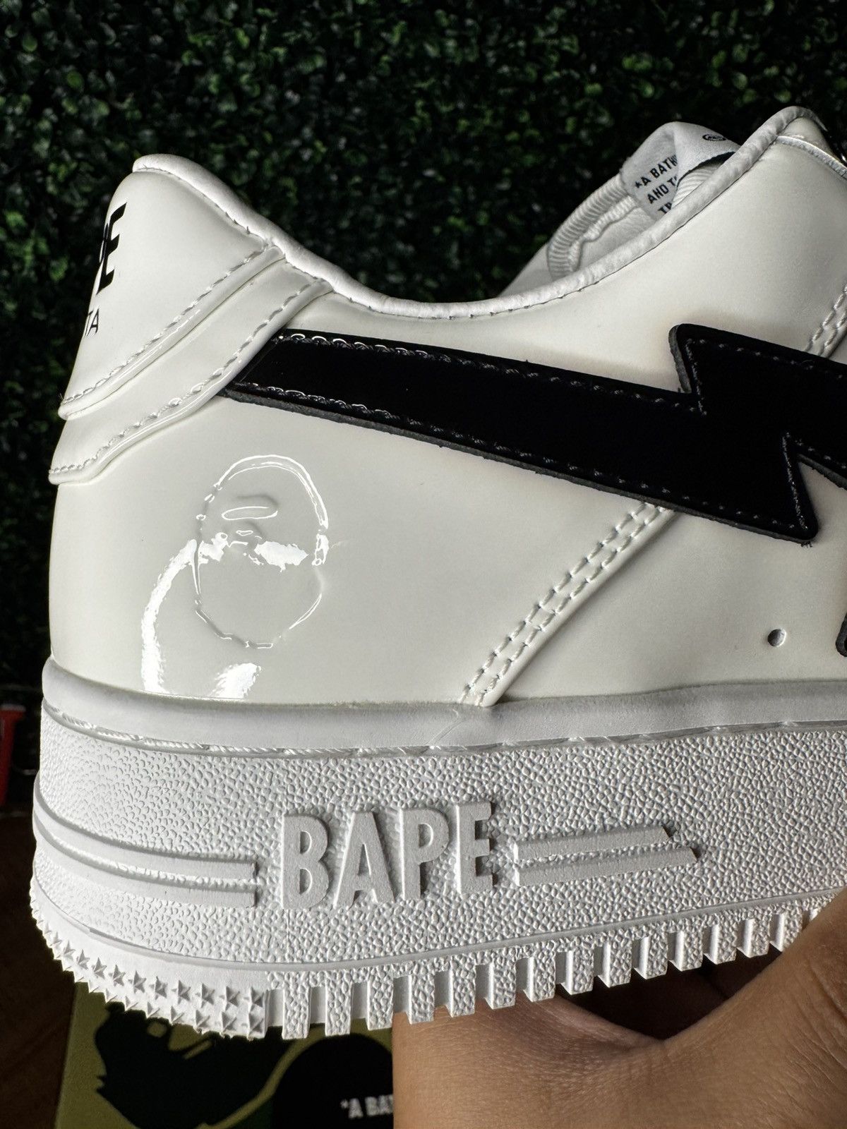 Bape Bapesta #1 white black patent leather Size US 8 / EU 41 - 5 Thumbnail