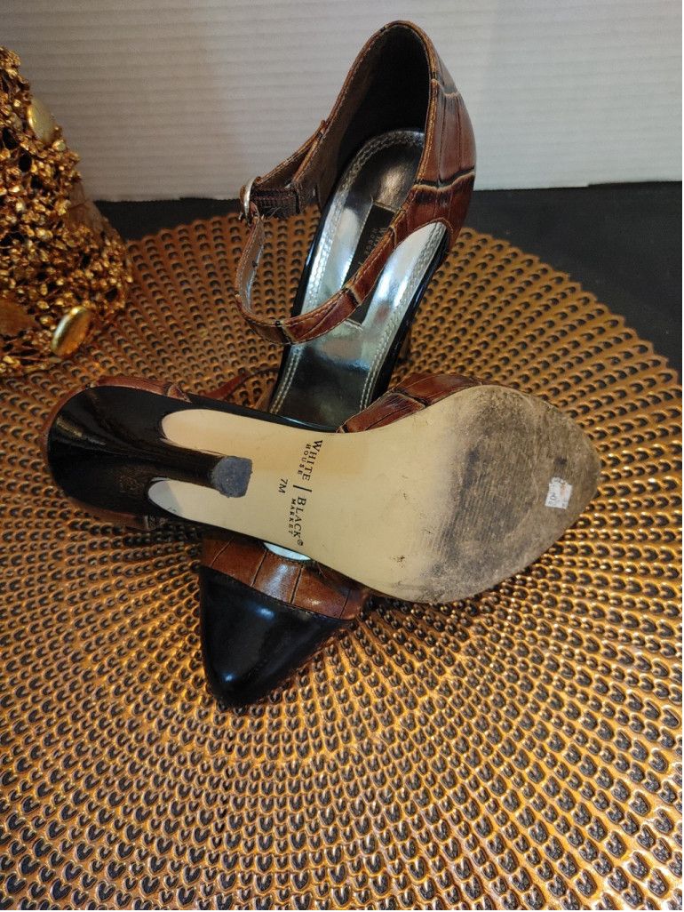 White House Black Market White House Black Market Heels Size 7M Size US 7 / IT 37 - 6 Thumbnail
