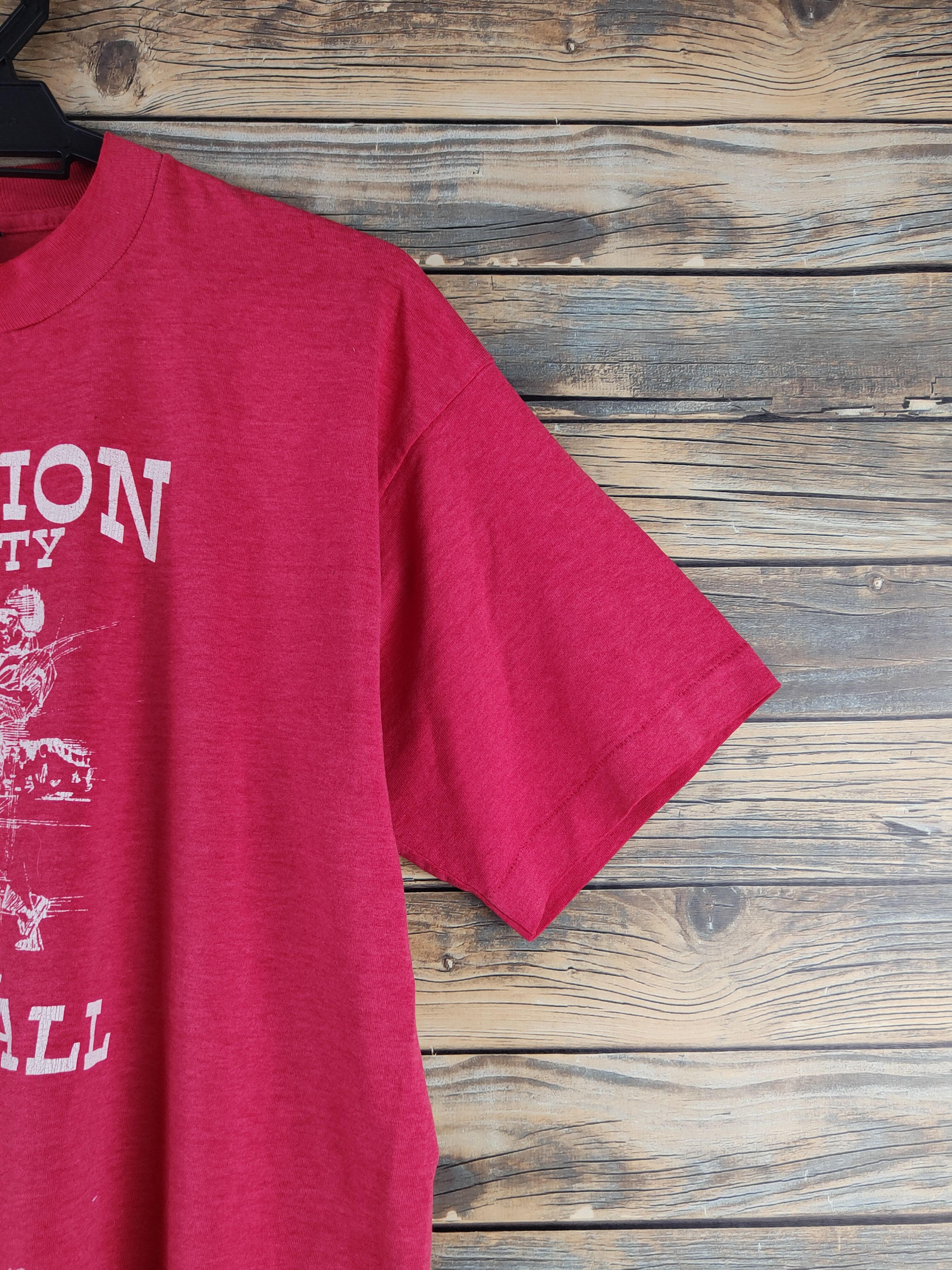 Vintage vintage clarion country ymca softball Red T-shirts #S2872 Size US L / EU 52-54 / 3 - 7 Thumbnail