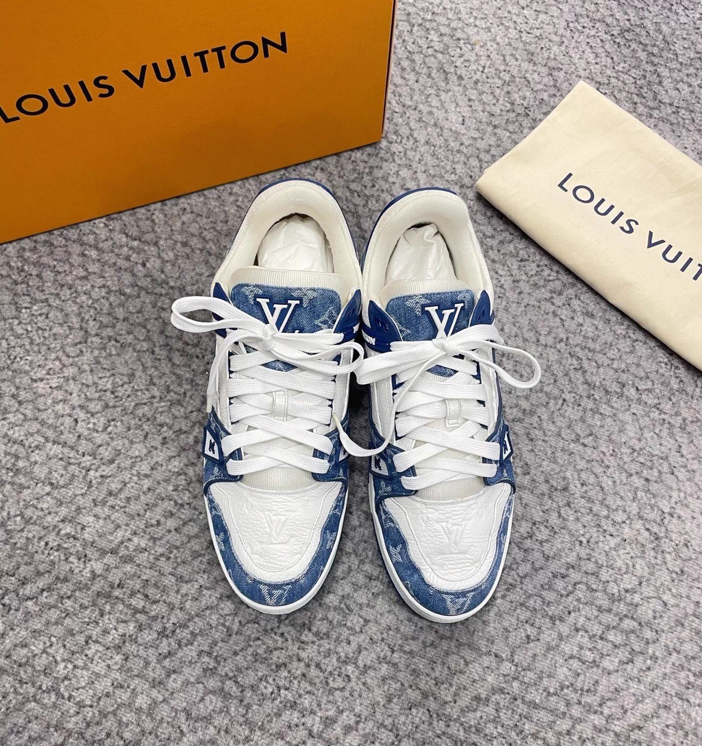 Louis Vuitton LV Trainer blue white sneakers 9/43 Size US 10 / EU 43 - 1 Thumbnail