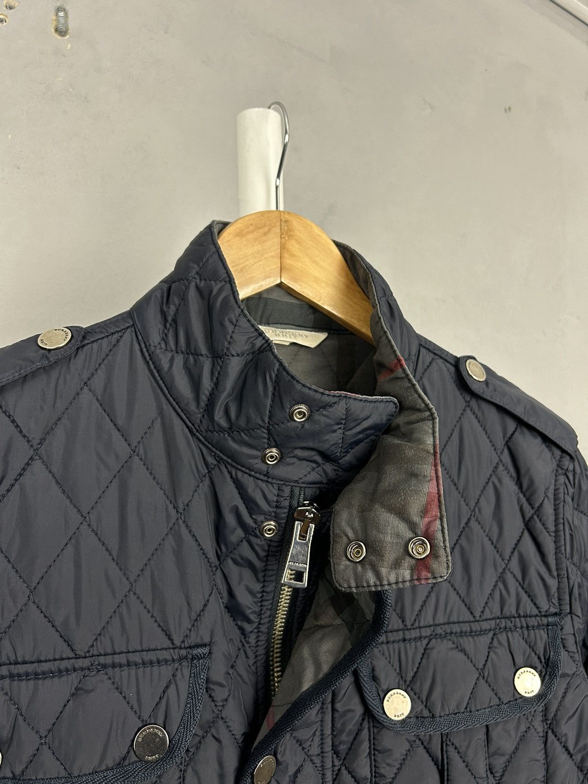 Burberry Burberry Quilted Navy Jacket Snap Button Classic Check Size US S / EU 44-46 / 1 - 4 Thumbnail