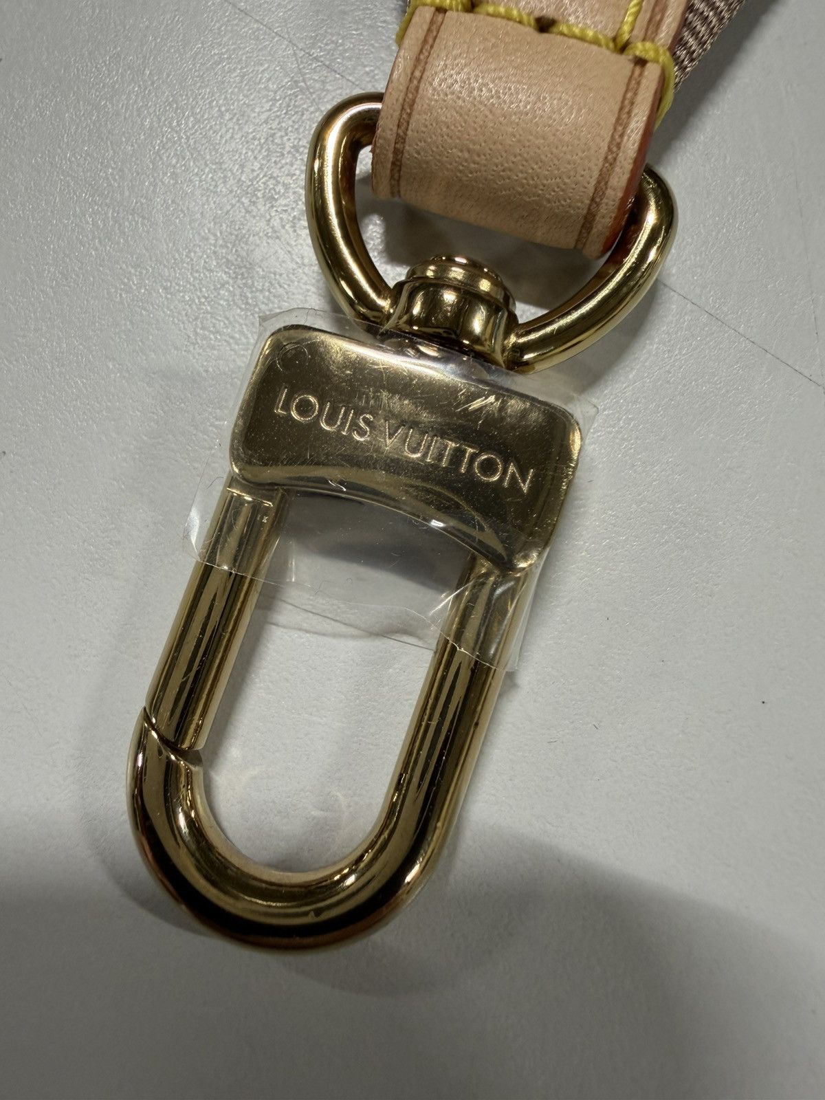 Louis Vuitton Louis Vuitton Shoulder Strap NEW 750$ Size ONE SIZE - 3 Thumbnail