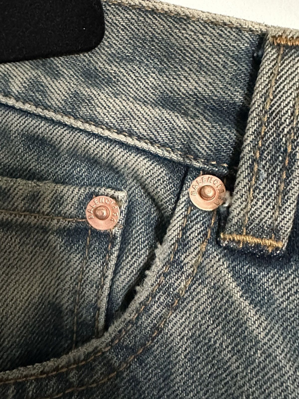 Balenciaga Balenciaga FW21 Baggy Destroyed Boxer Denim Jeans Runway Size US 30 / EU 46 - 10 Thumbnail